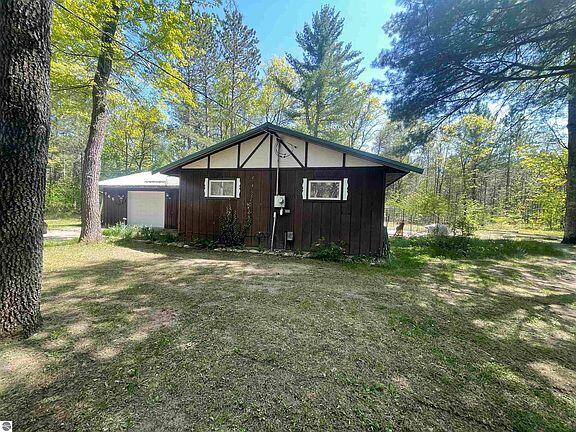 766 E County Rd 612