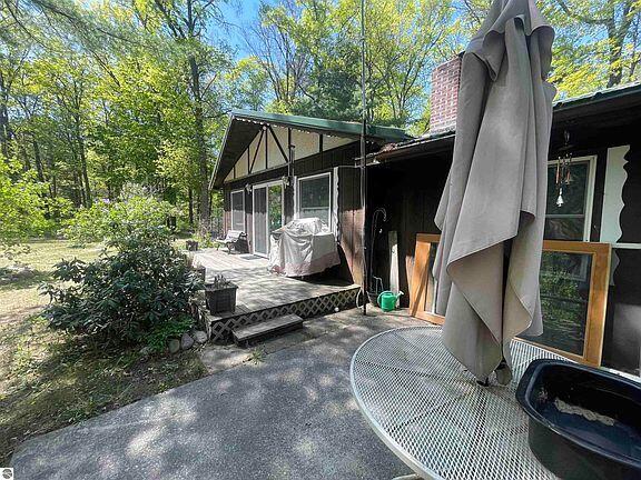 766 E County Rd 612