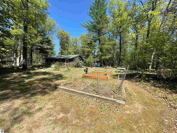 766 E County Rd 612