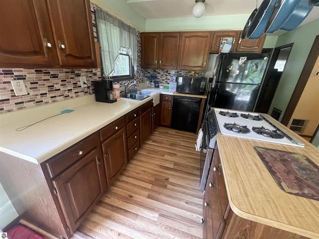 766 E County Rd 612
