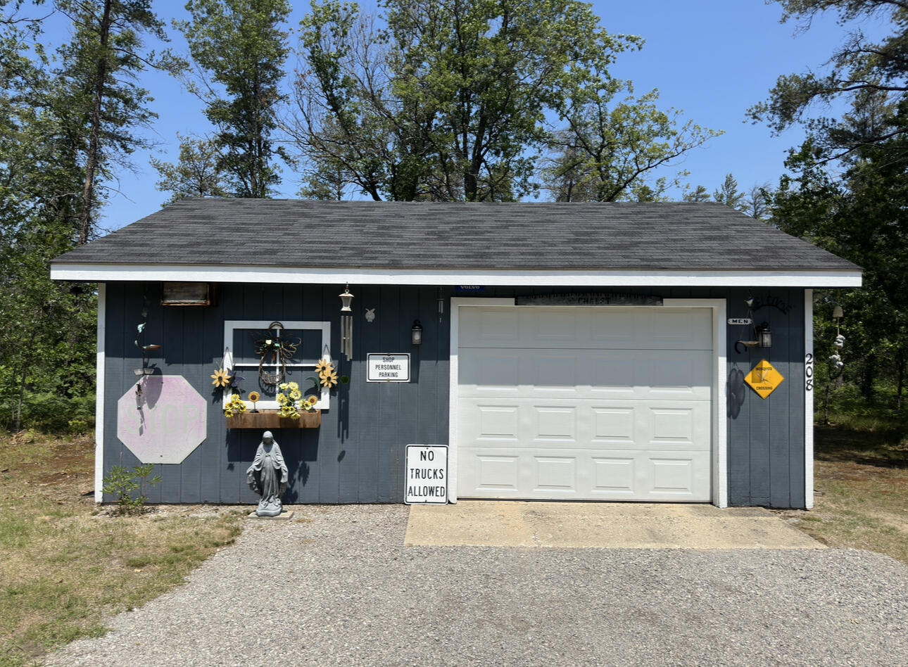 208 Berry Patch Circle