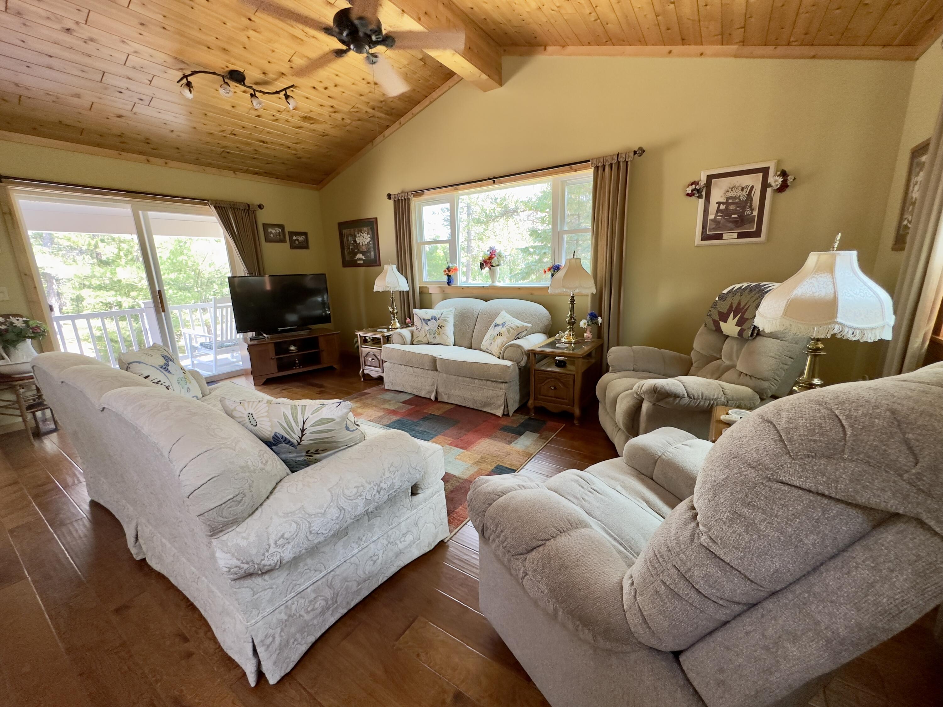 208 Berry Patch Circle