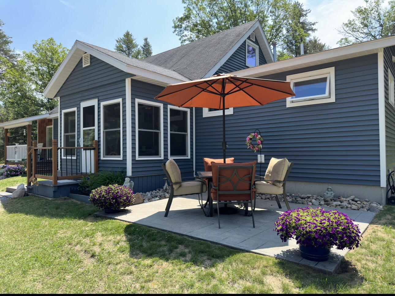 208 Berry Patch Circle