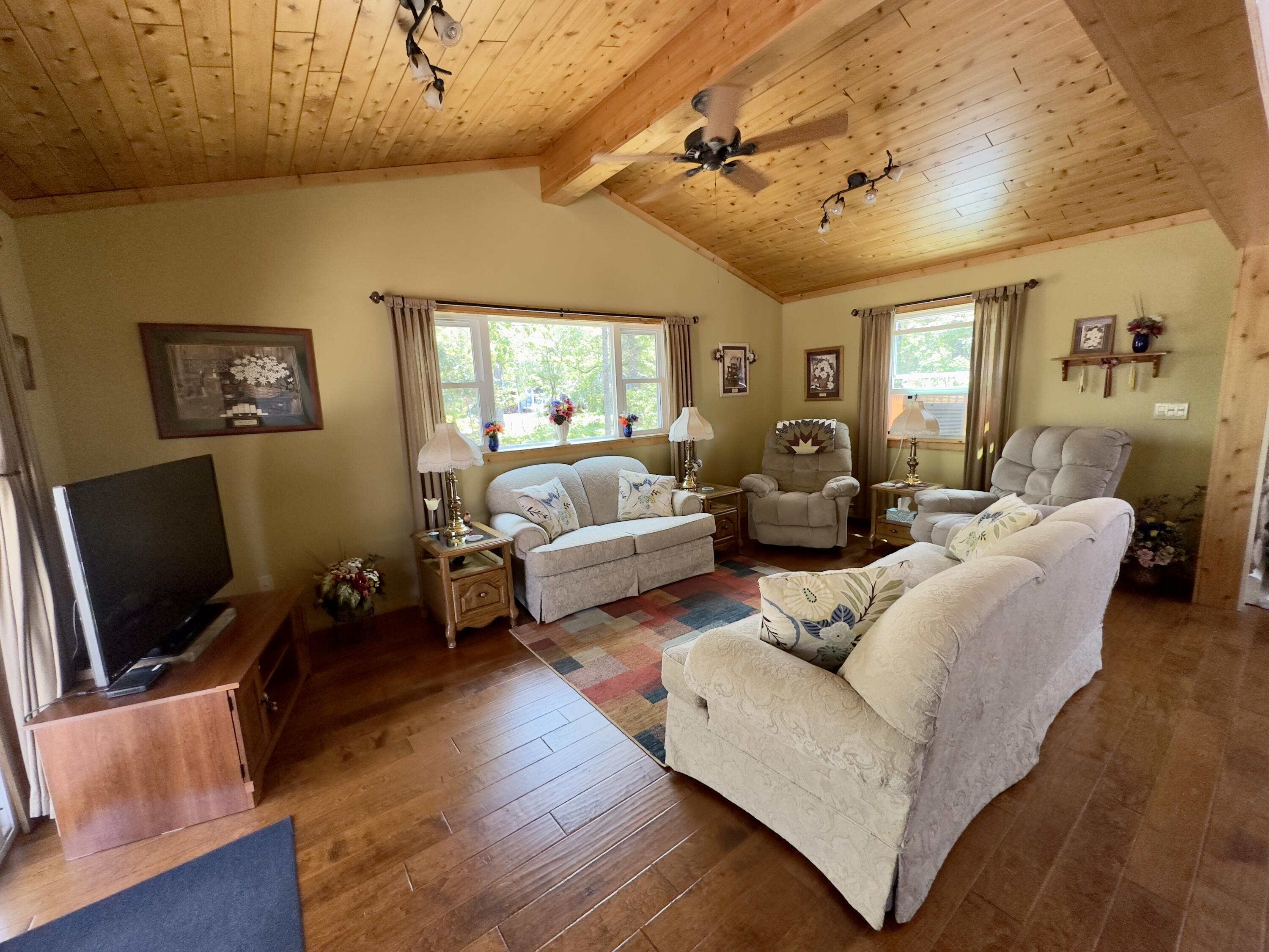 208 Berry Patch Circle