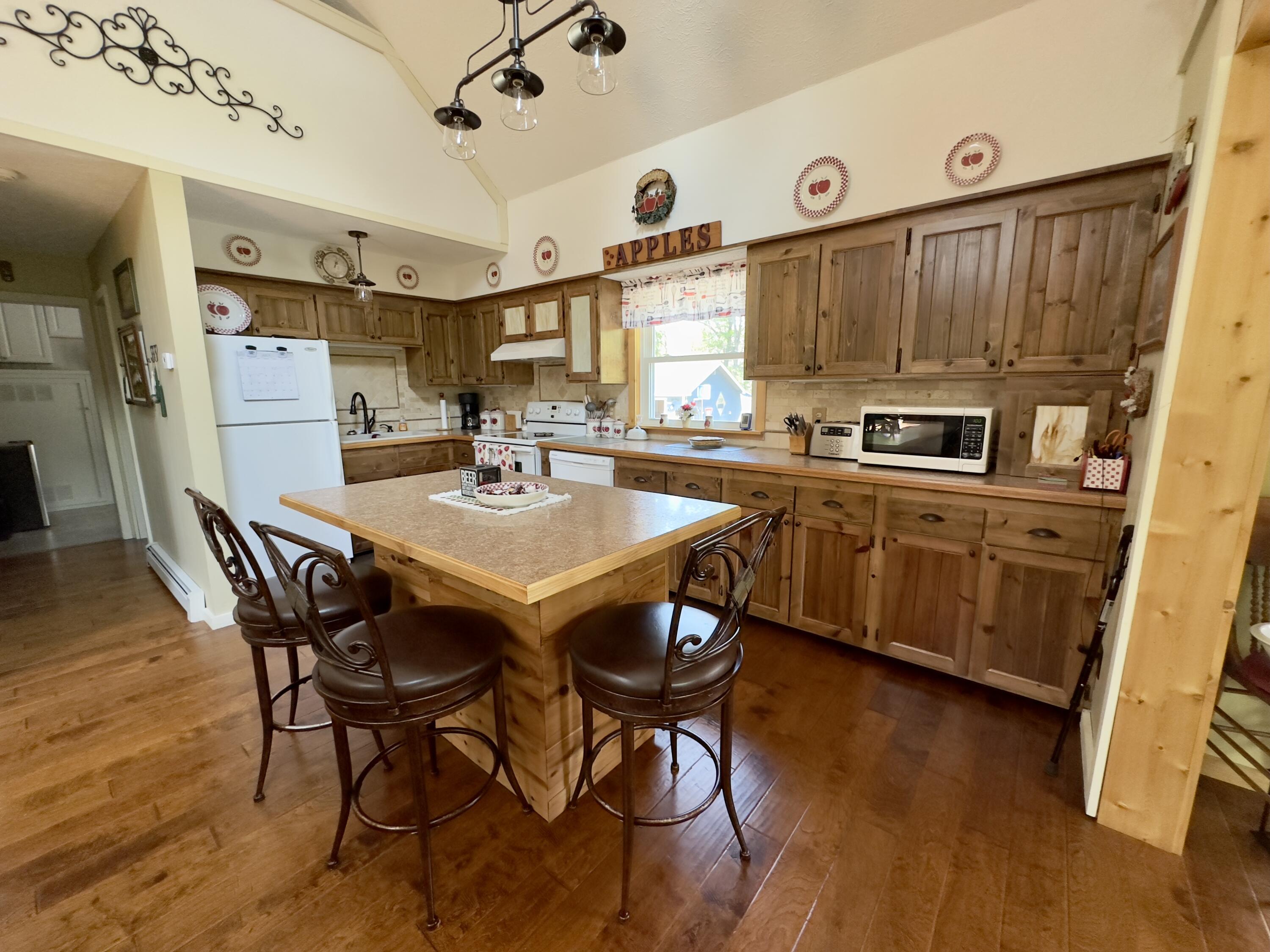 208 Berry Patch Circle