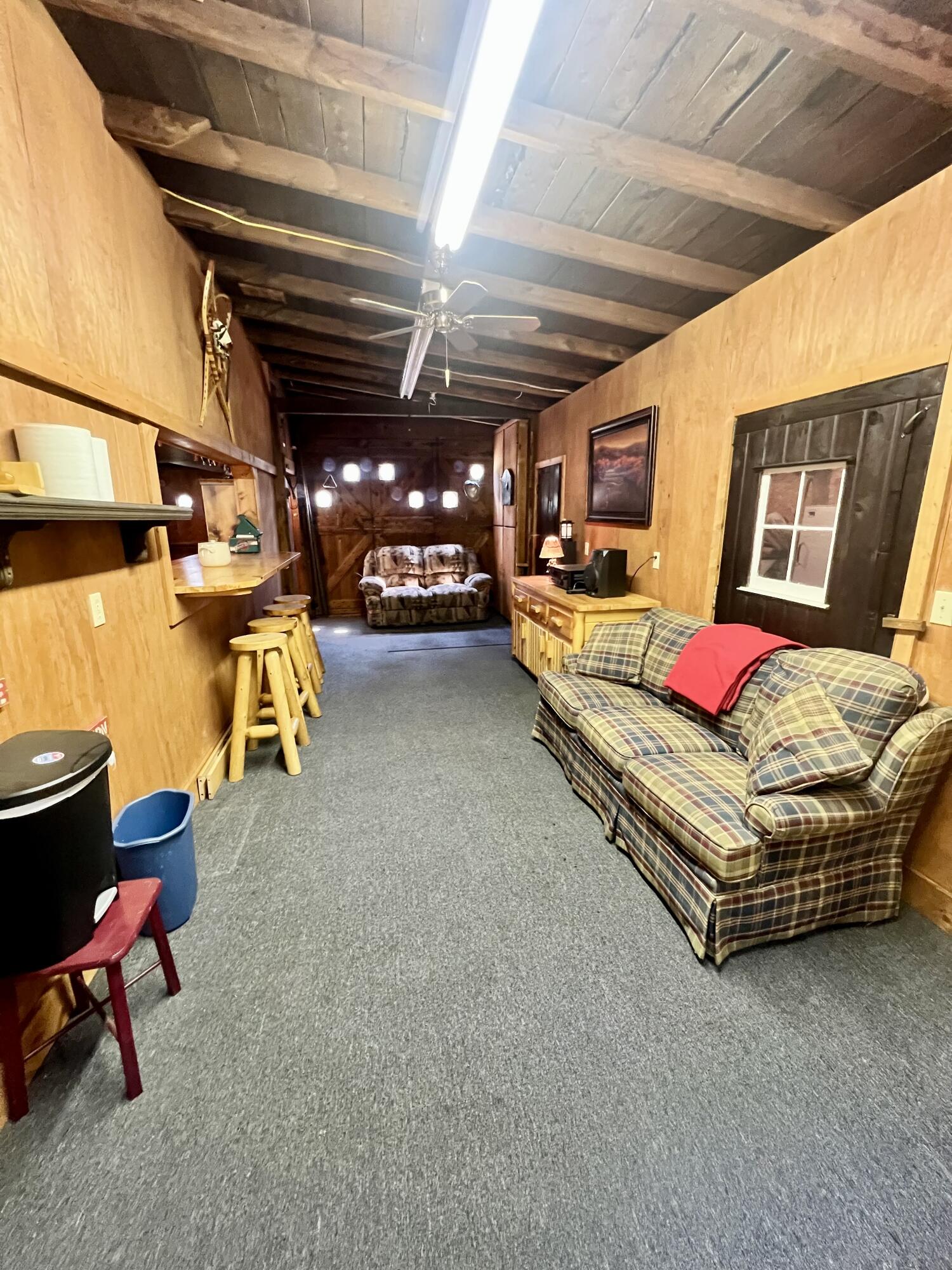 3667 Floody Drive