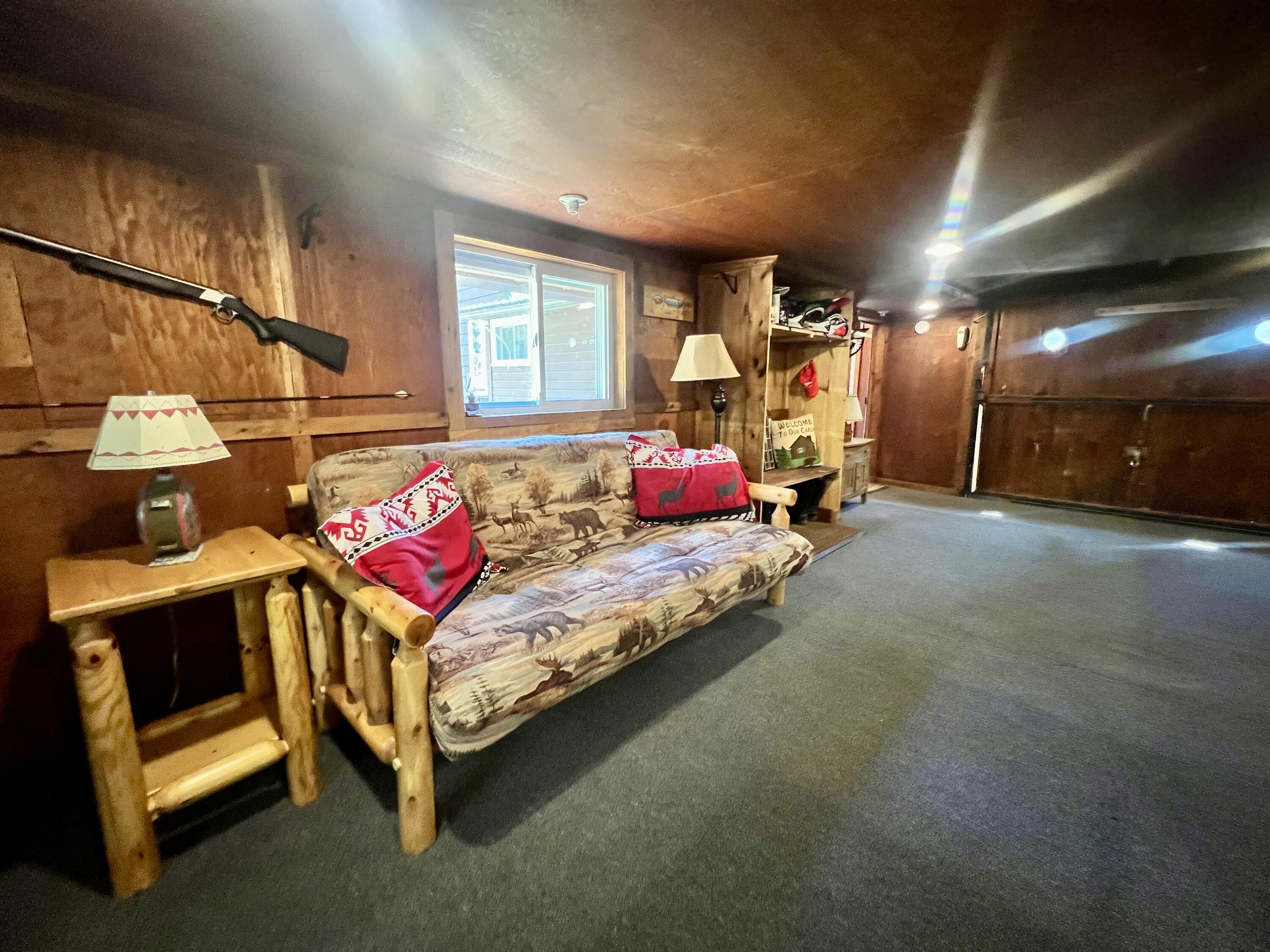 3667 Floody Drive
