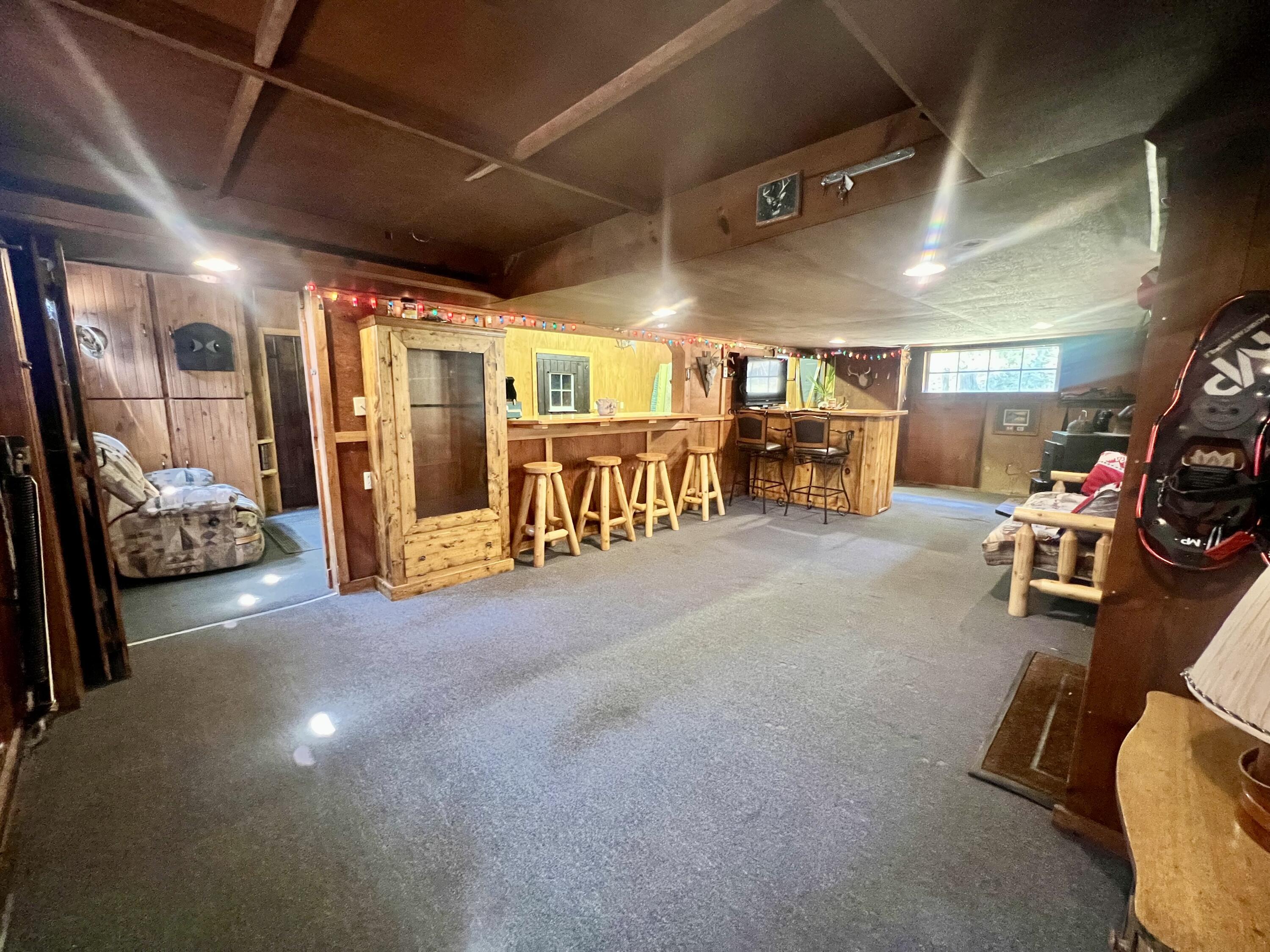 3667 Floody Drive