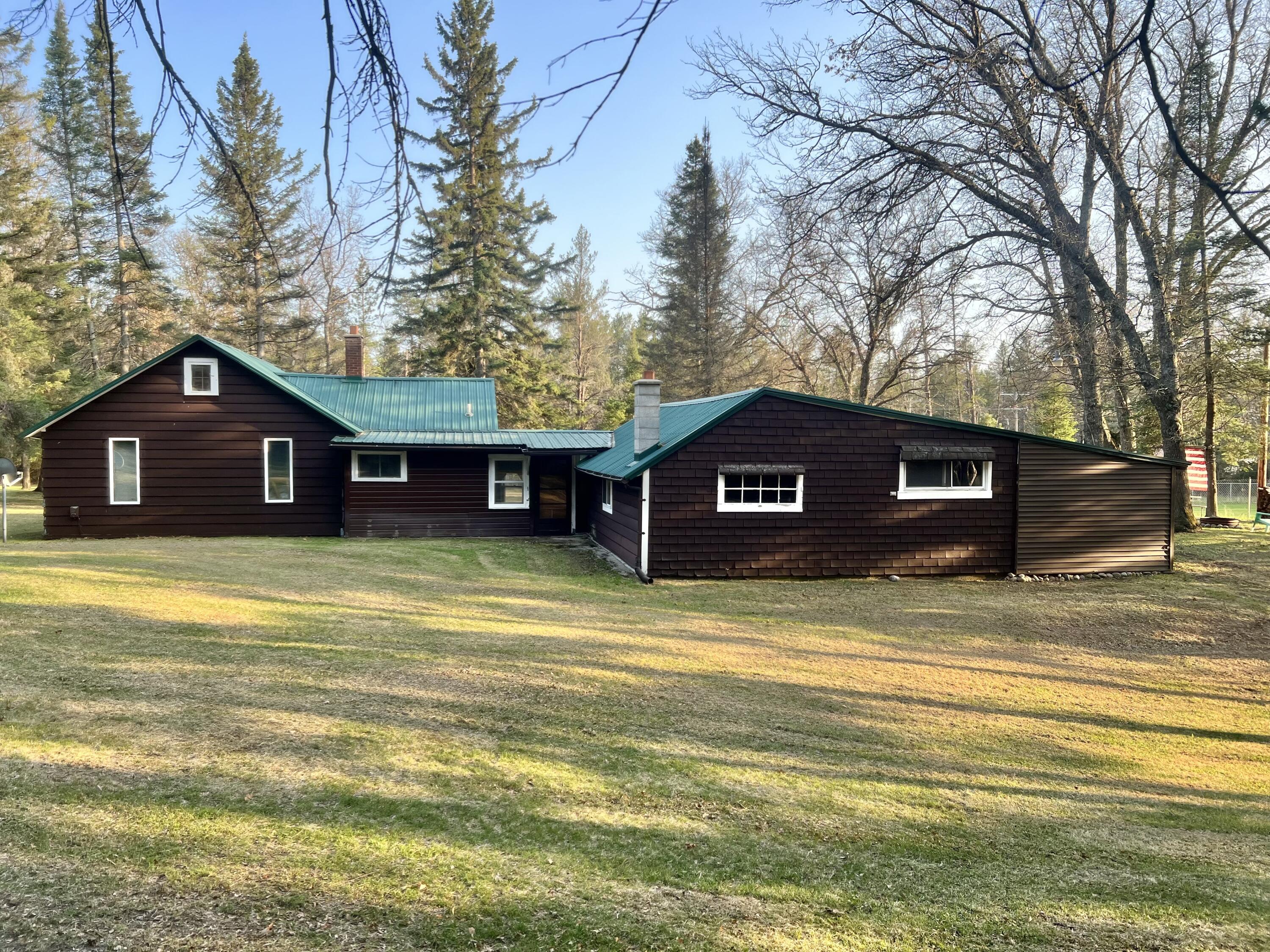 3667 Floody Drive