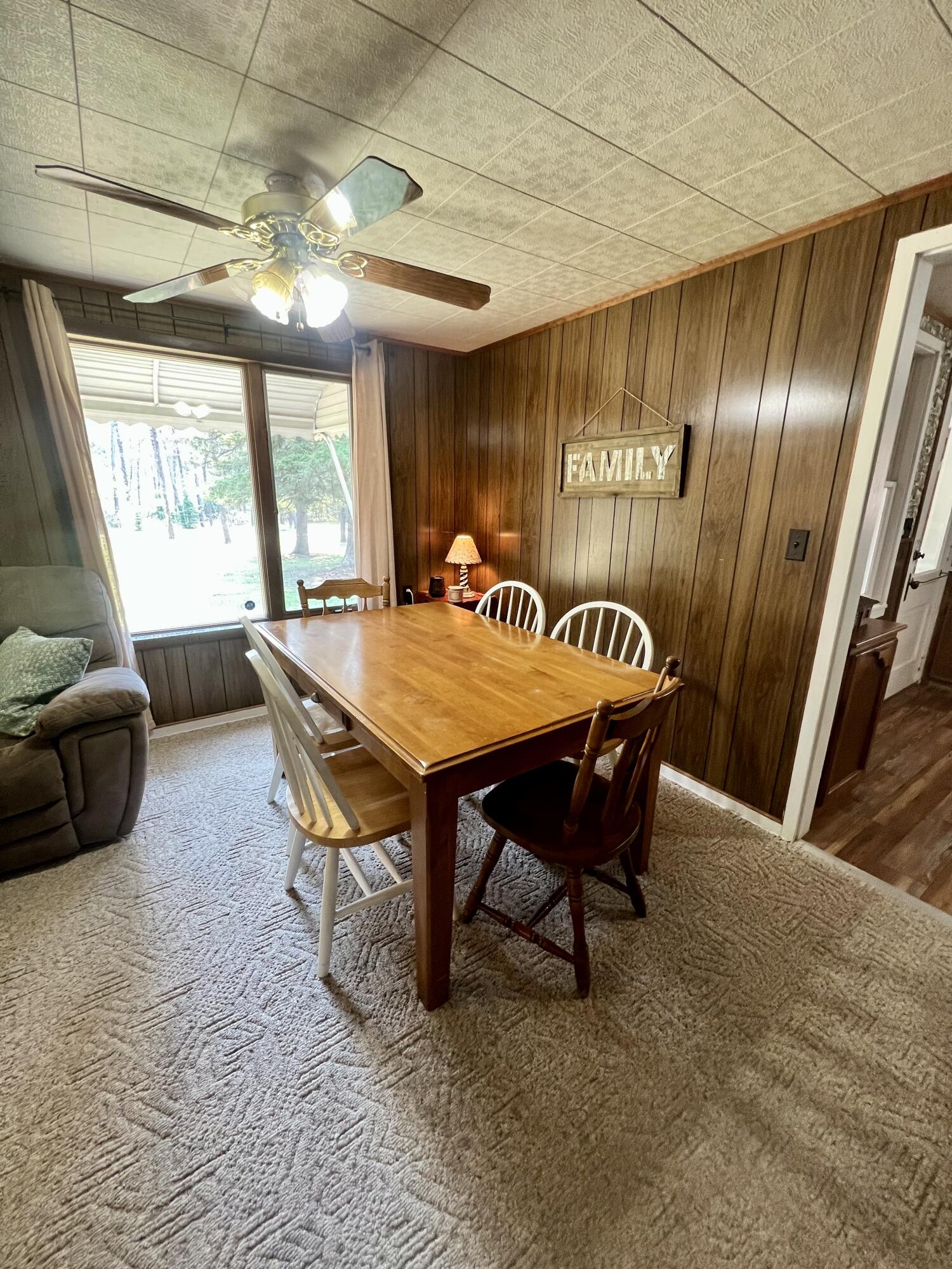 3667 Floody Drive