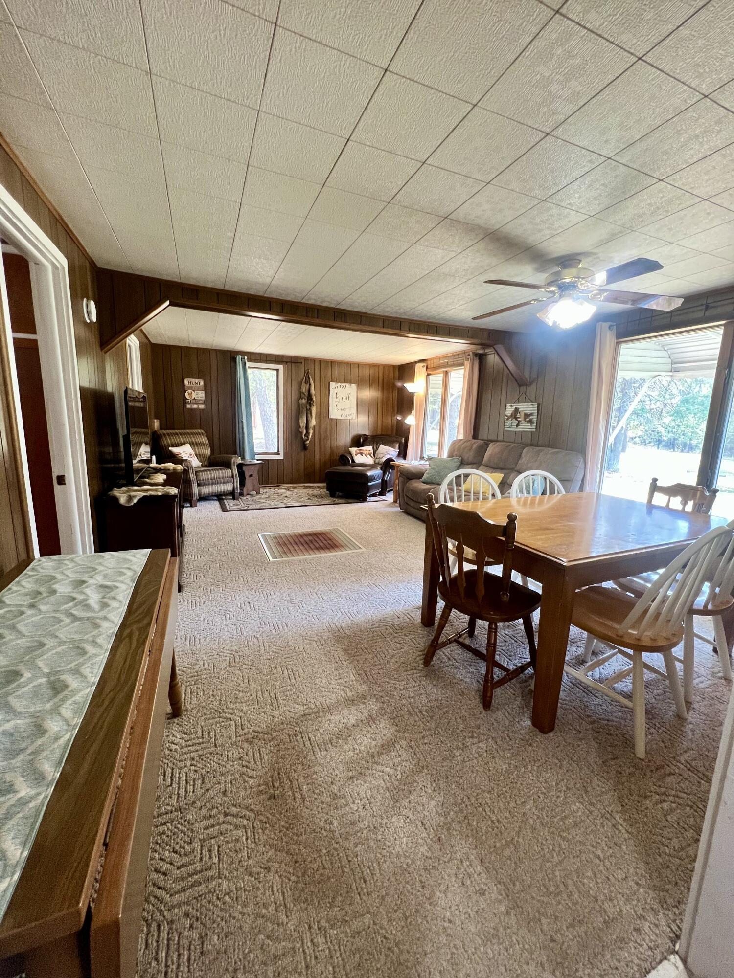 3667 Floody Drive