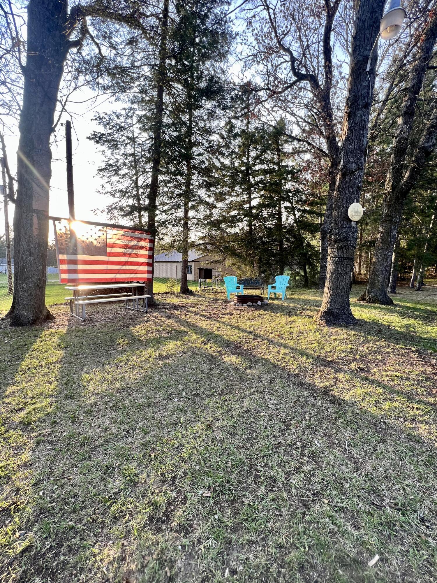 3667 Floody Drive