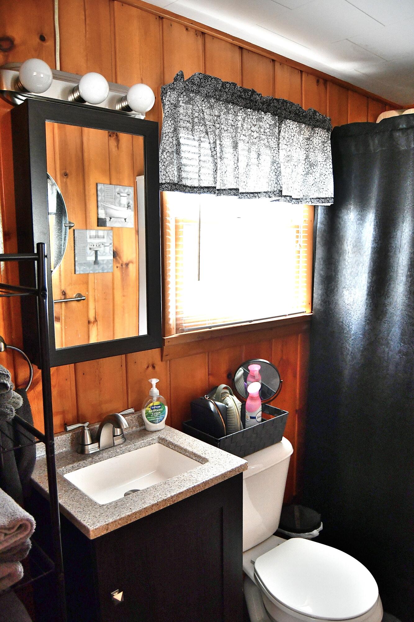 1221 Hollywood Drive, St. Helen