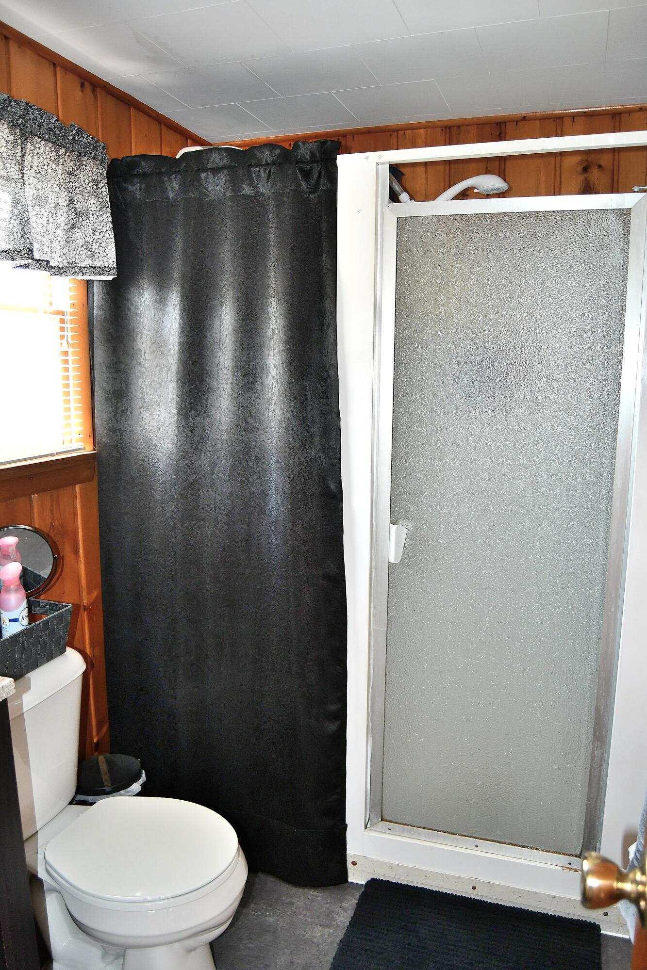 1221 Hollywood Drive, St. Helen