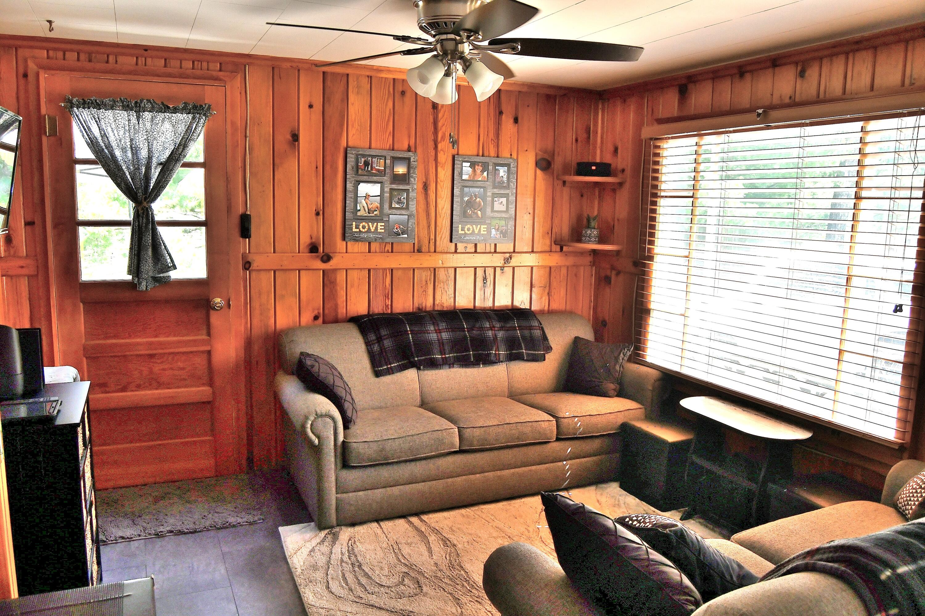 1221 Hollywood Drive, St. Helen