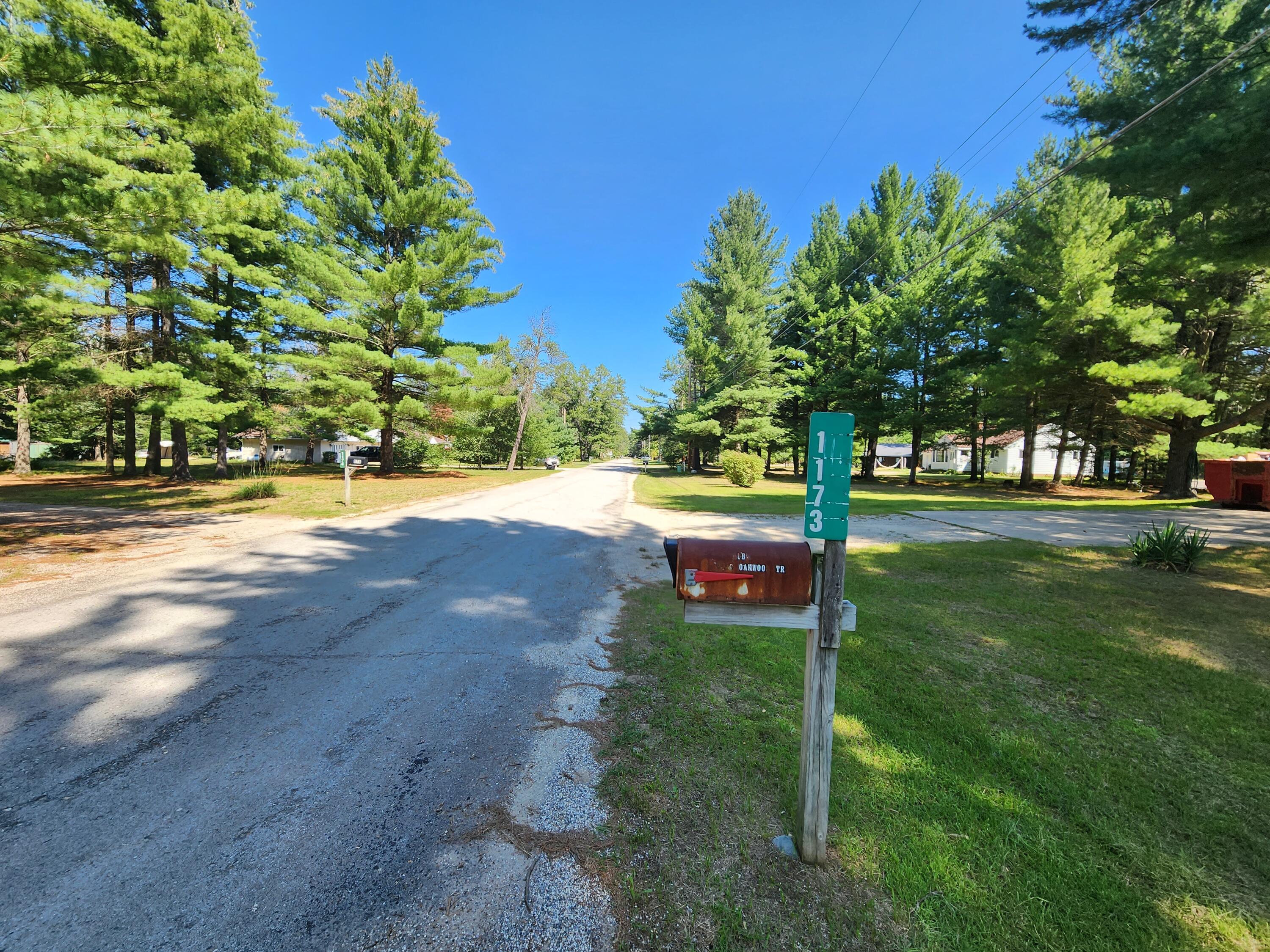 1173 OAKWOOD Trail