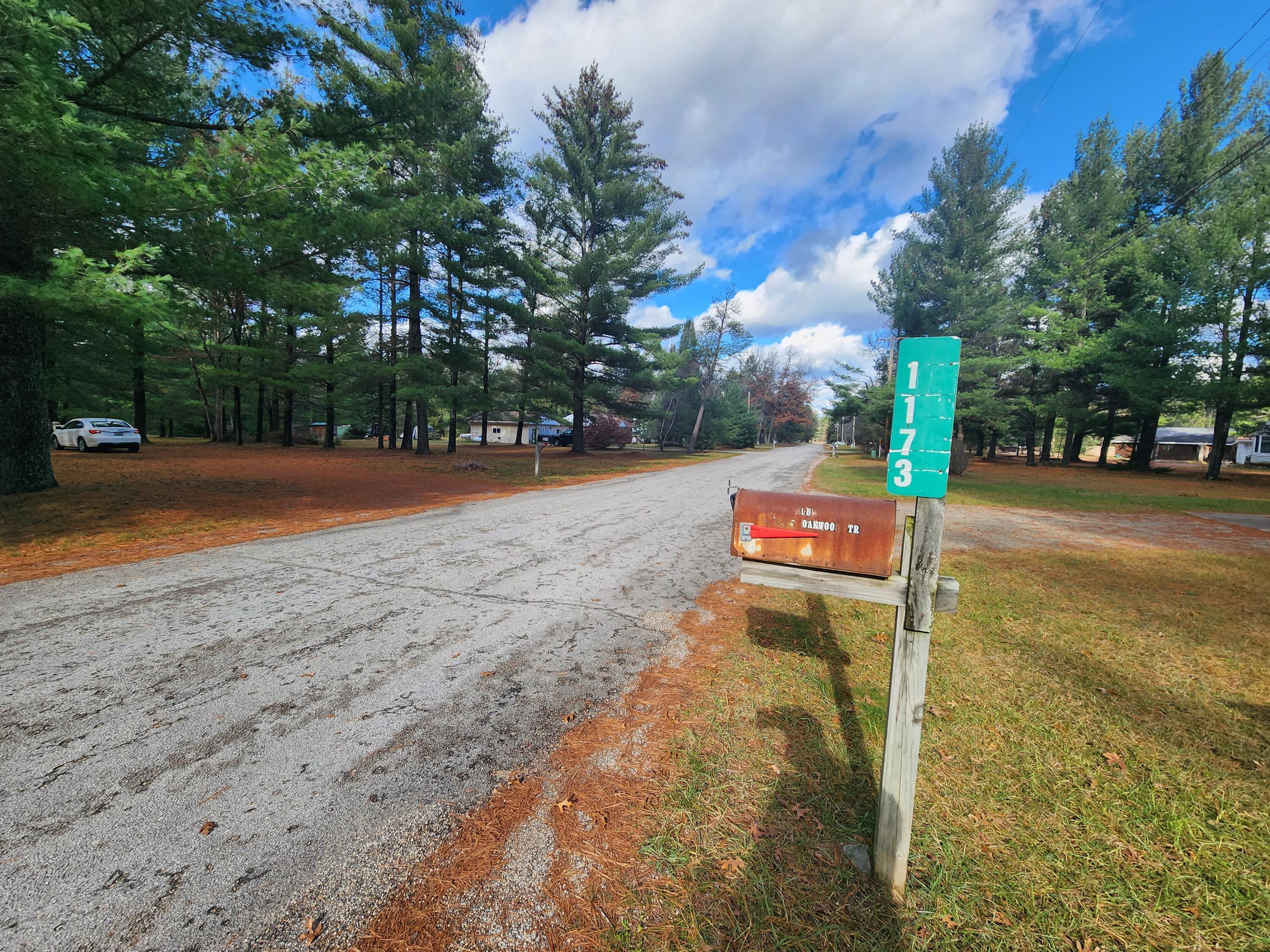 1173 OAKWOOD Trail
