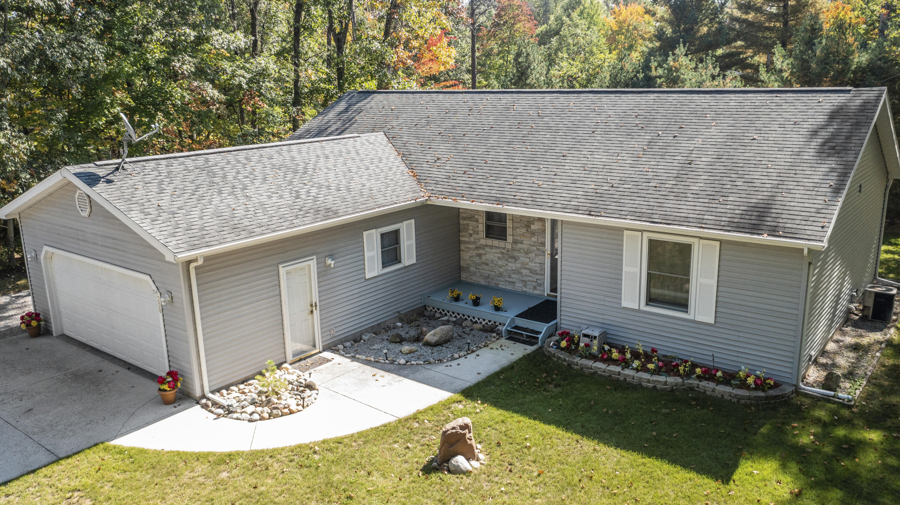 209 Acorn Lane