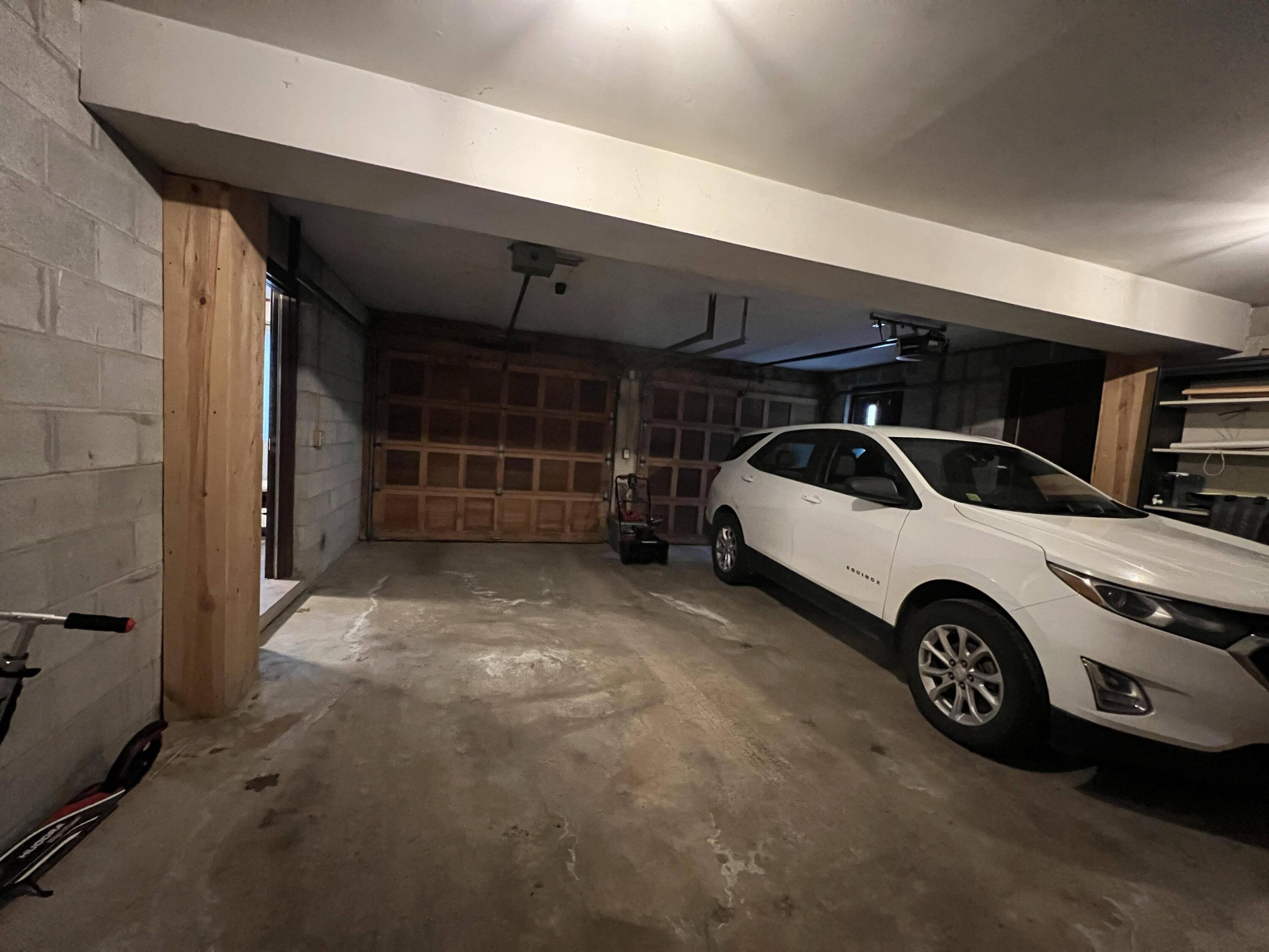 6076 Foothills Trail