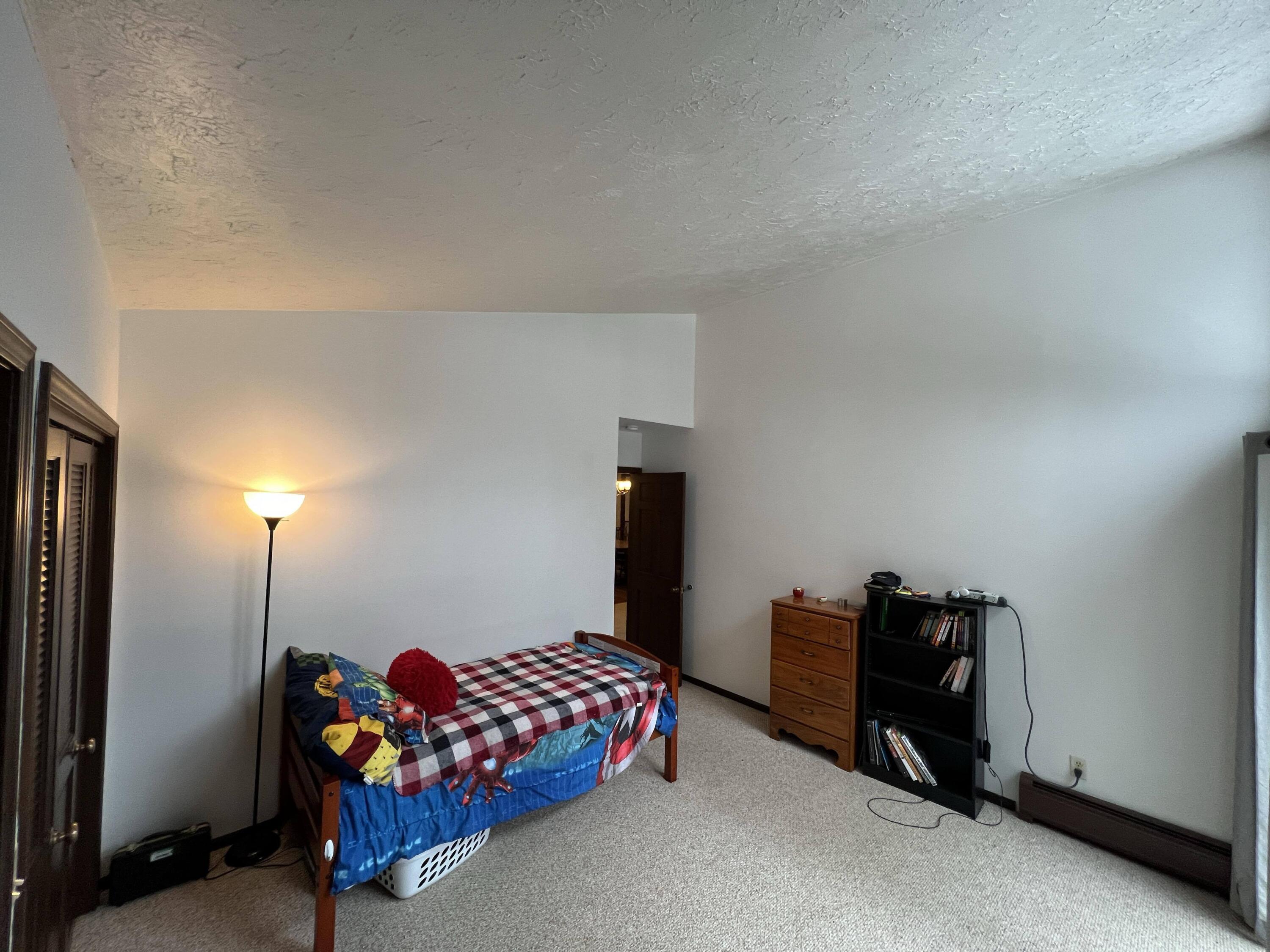 6076 Foothills Trail