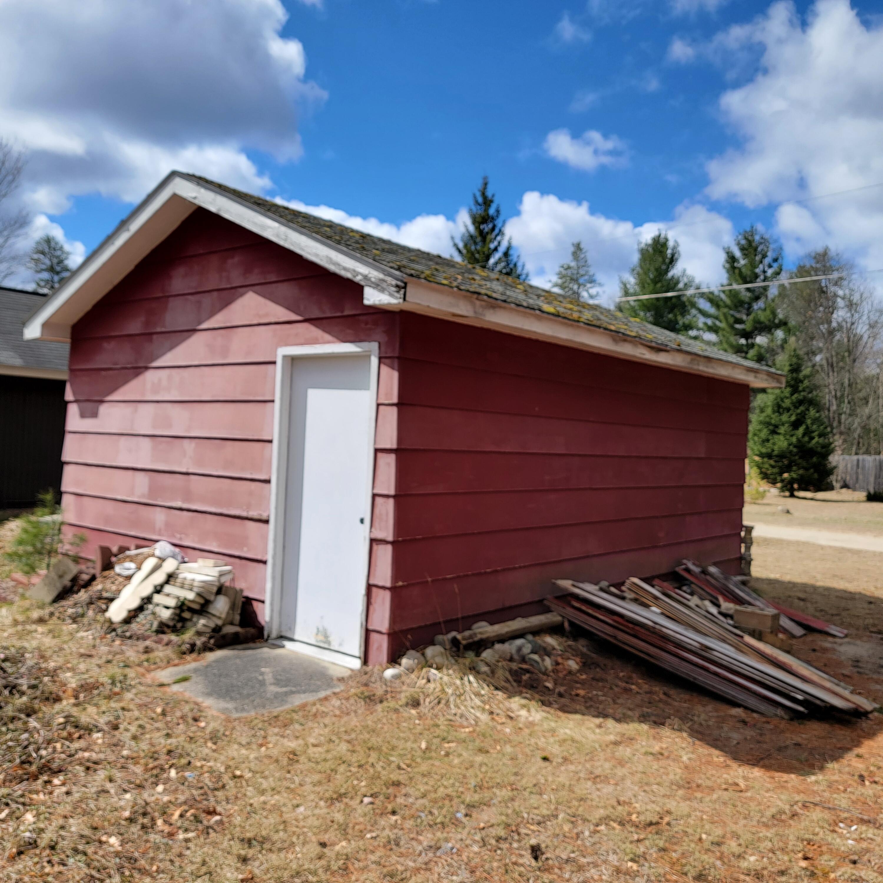 1992 Brown Street, St. Helen