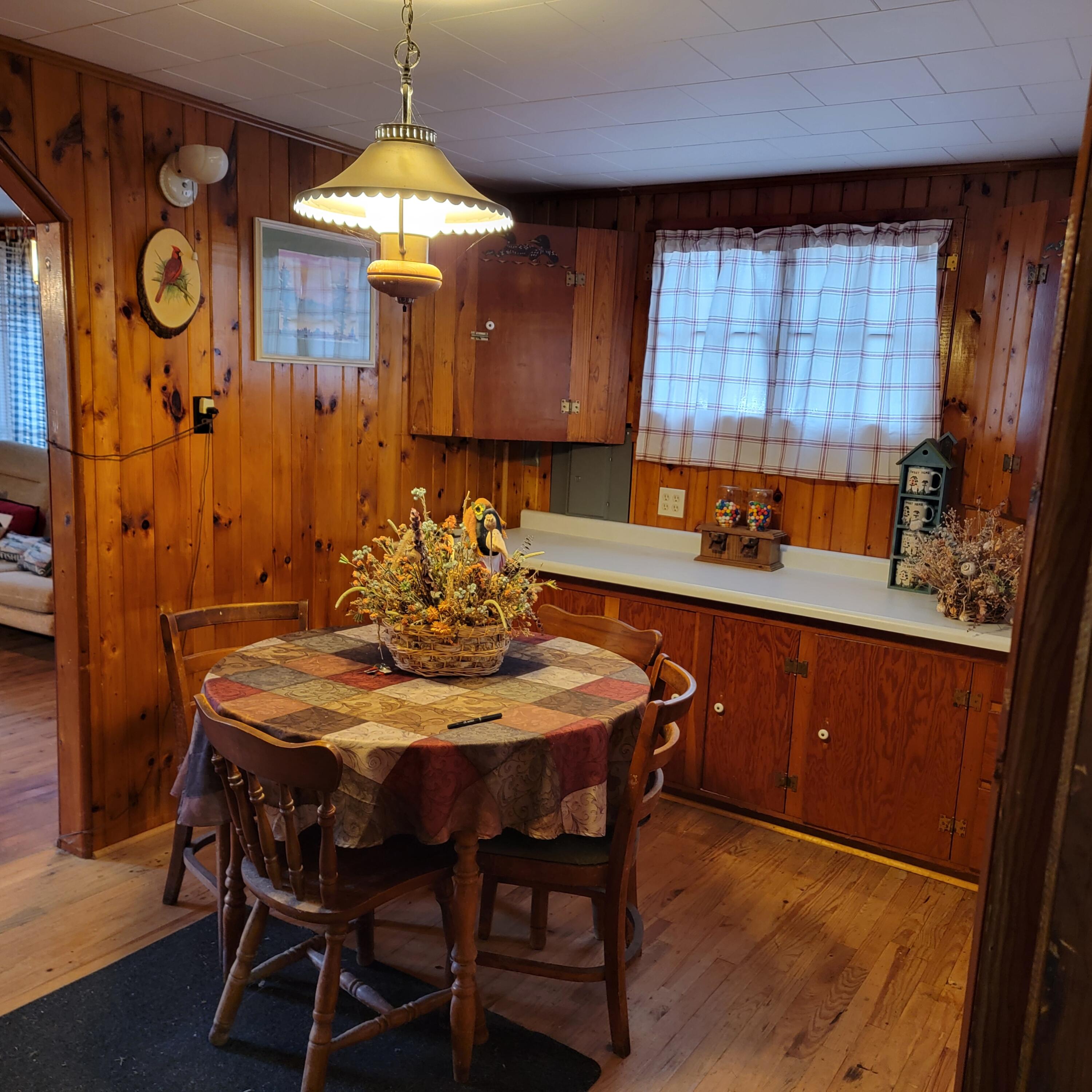 1992 Brown Street, St. Helen