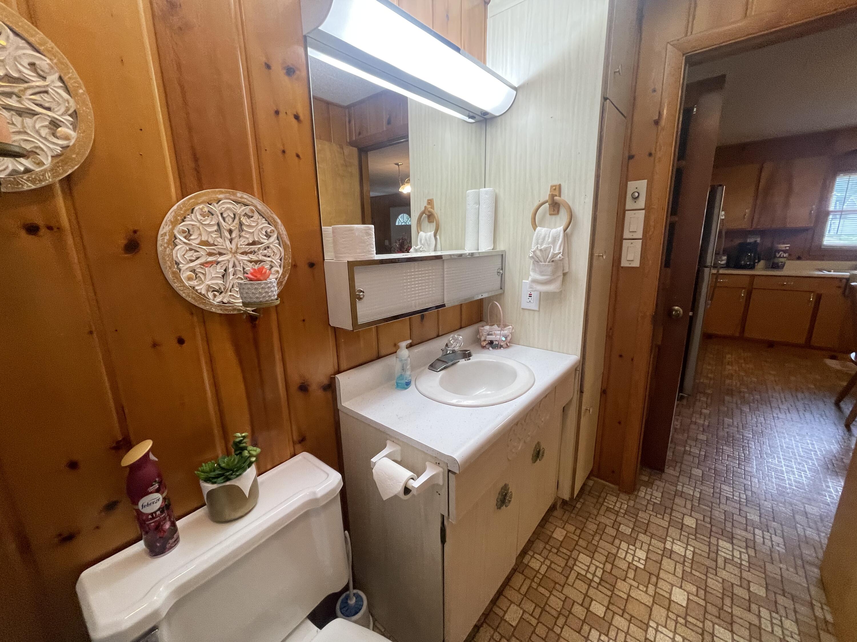 1665 N Kennedy Drive, St. Helen