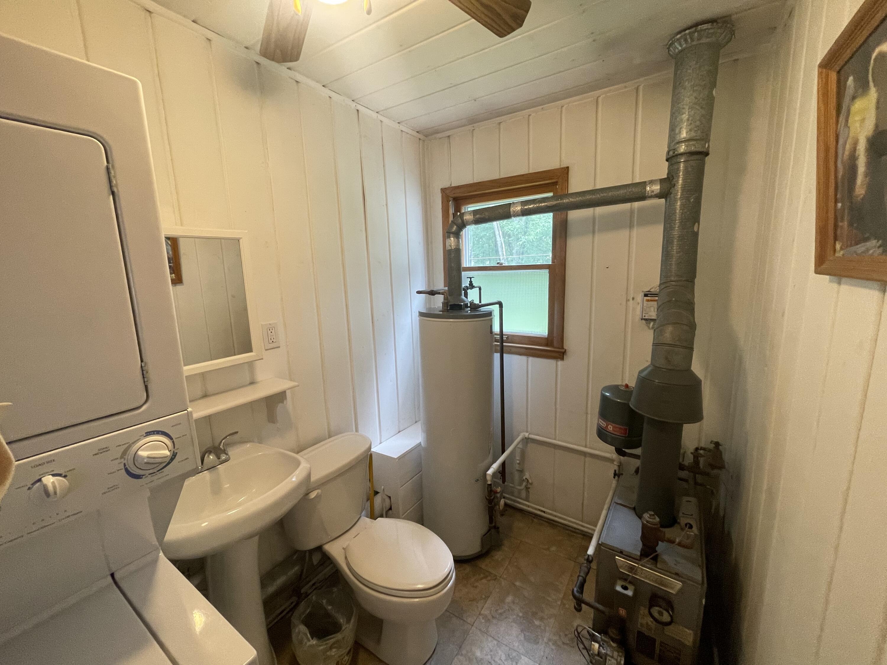 1665 N Kennedy Drive, St. Helen
