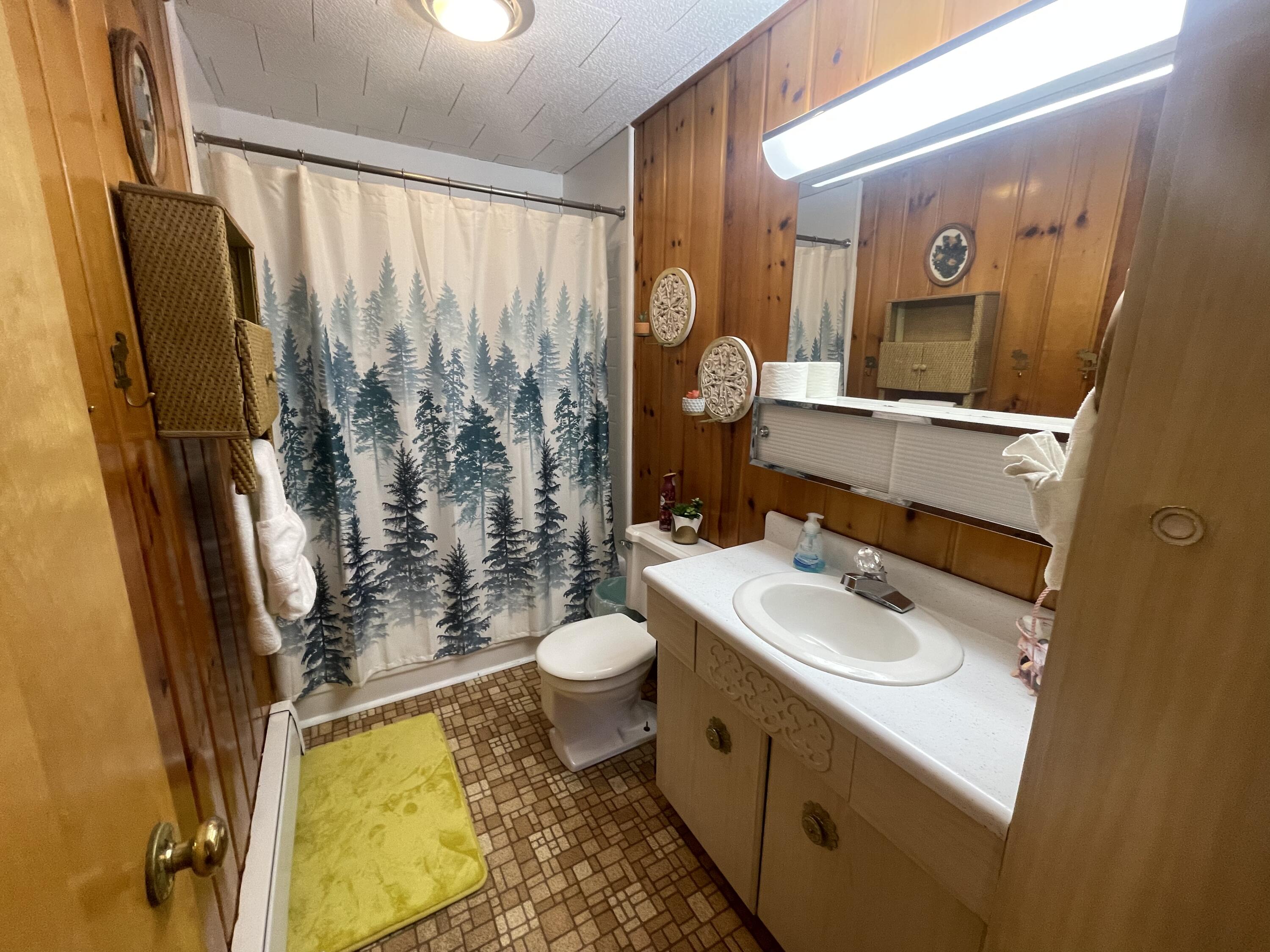 1665 N Kennedy Drive, St. Helen