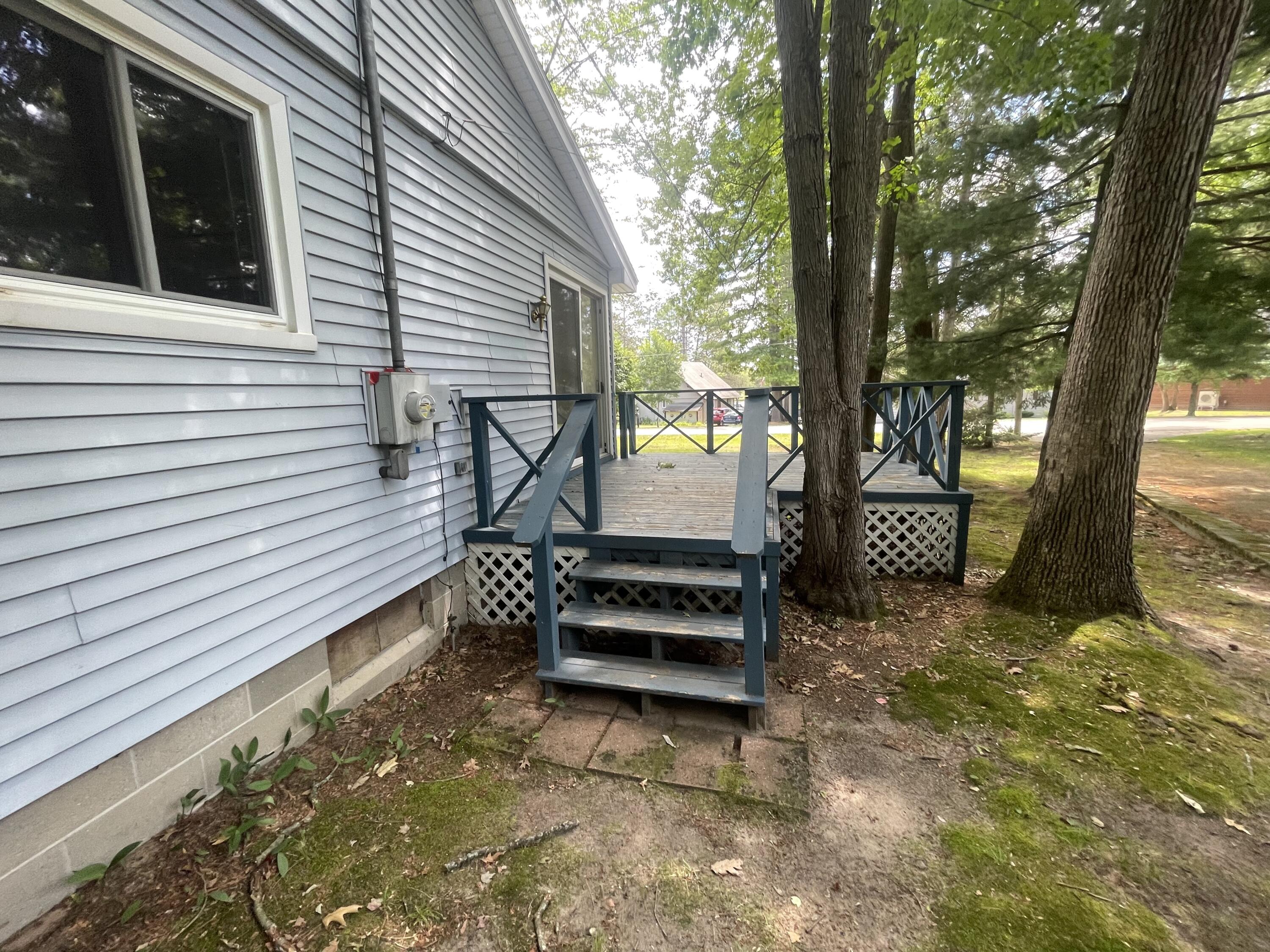 104 Ridgewood Drive