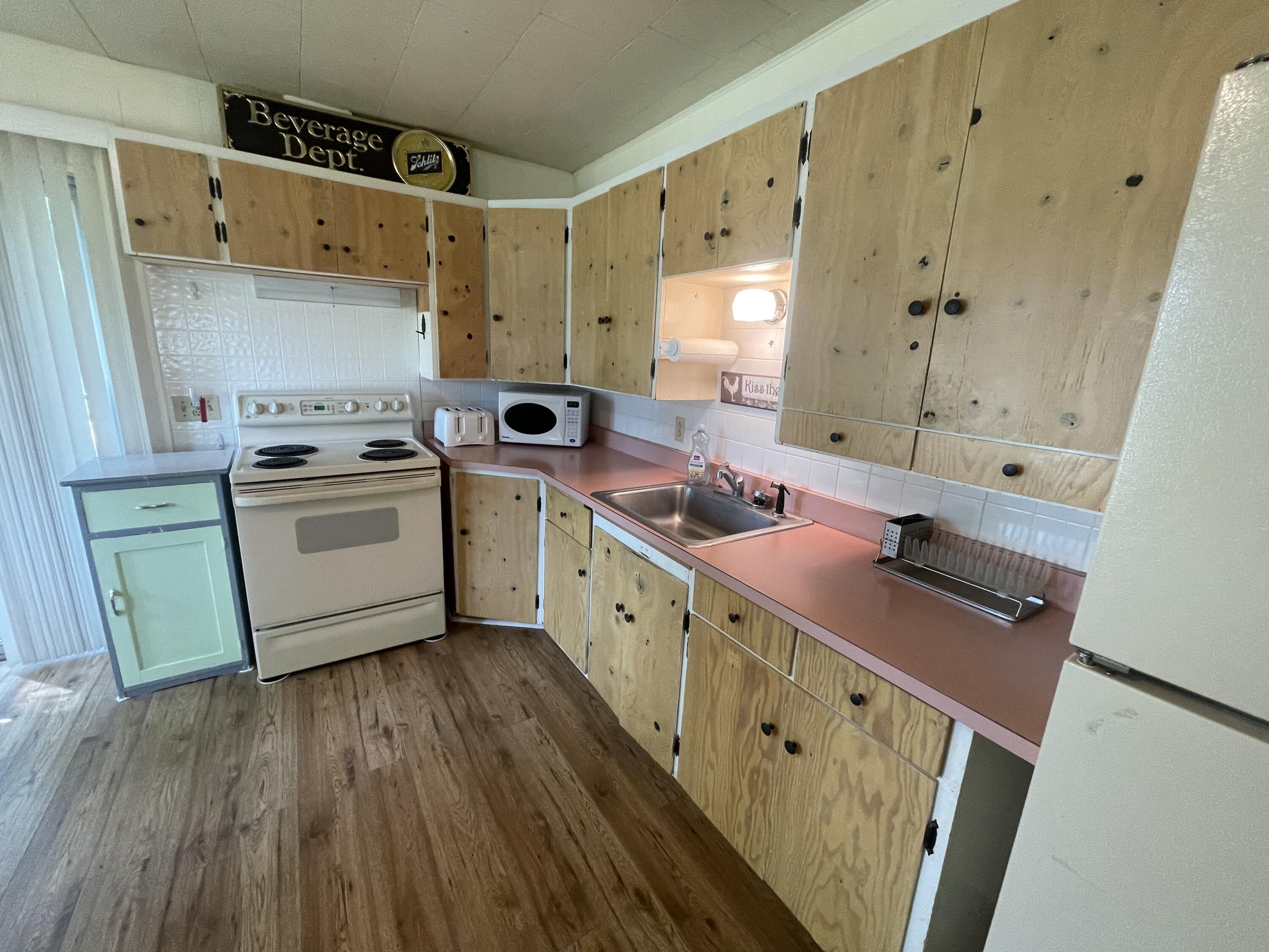 104 Ridgewood Drive