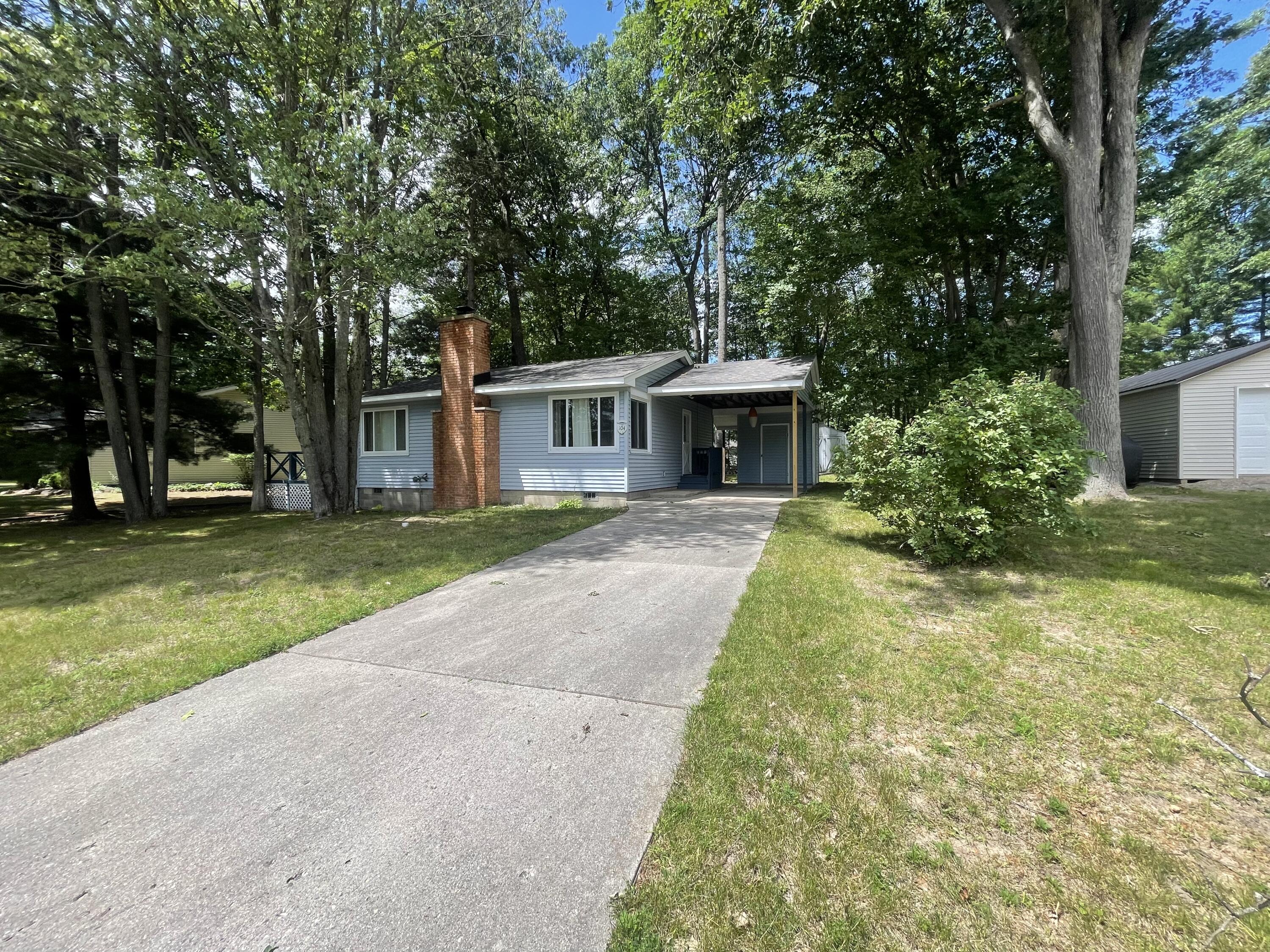 104 Ridgewood Drive