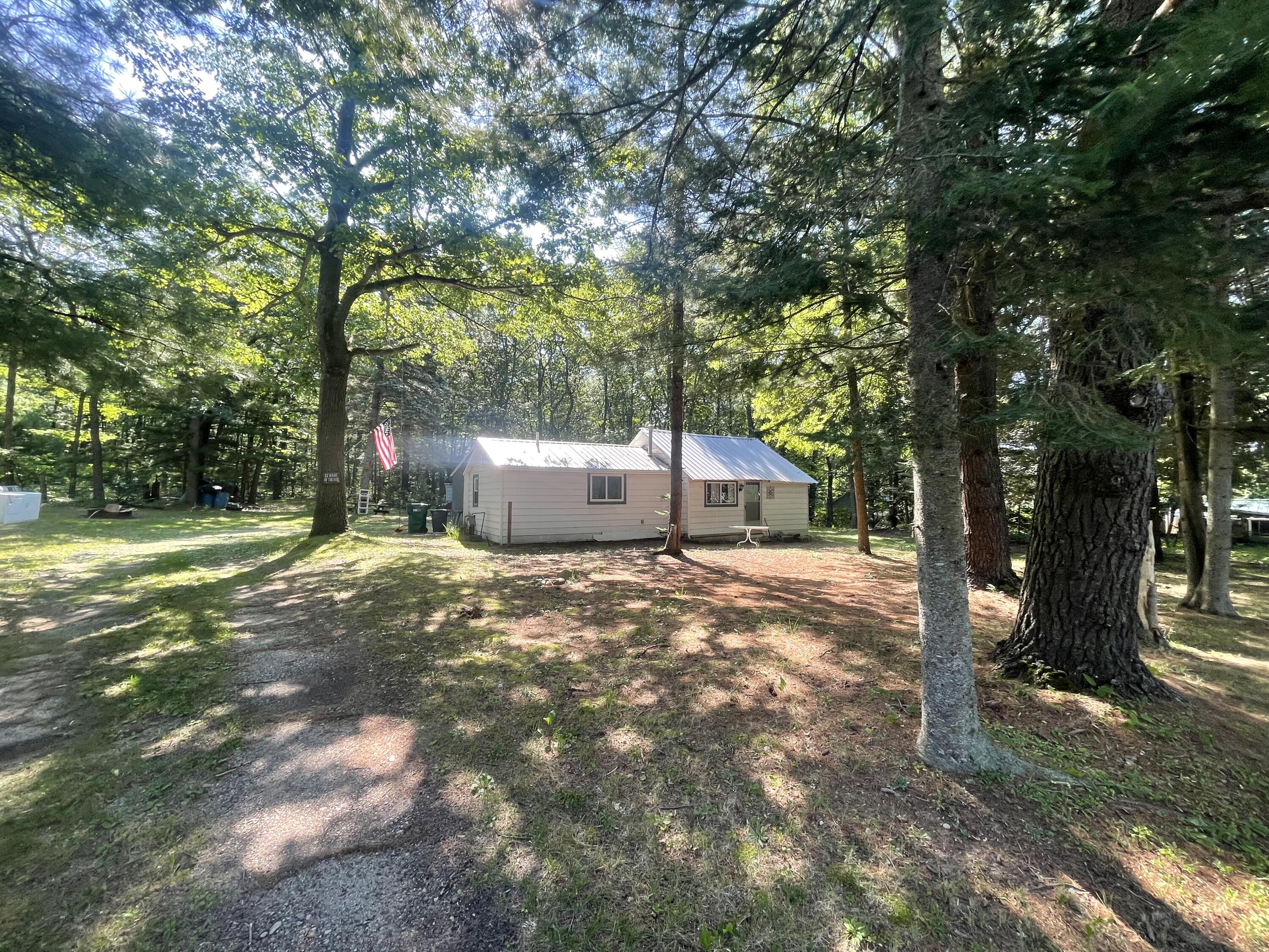 3821 S Townline Road