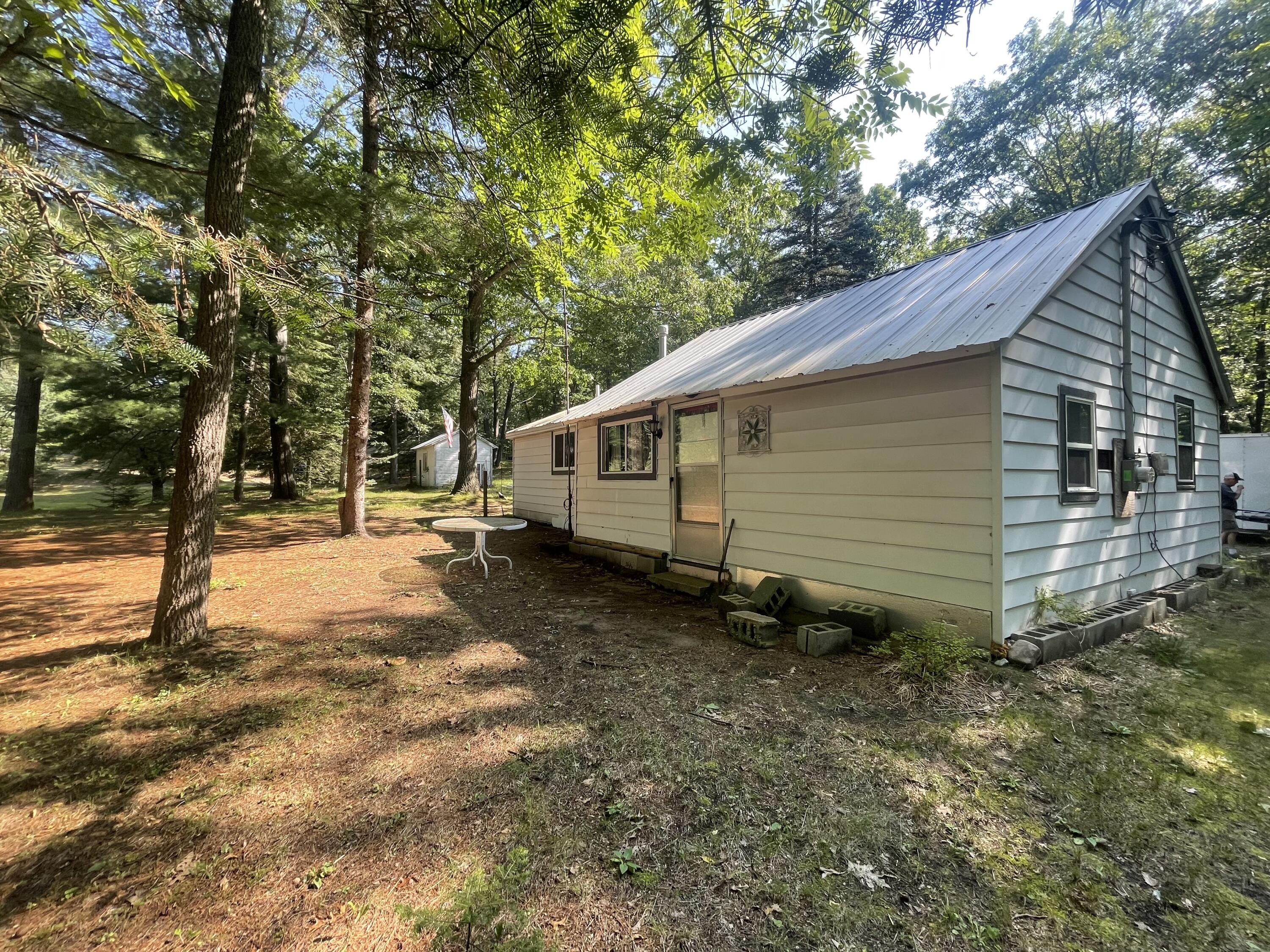 3821 S Townline Road