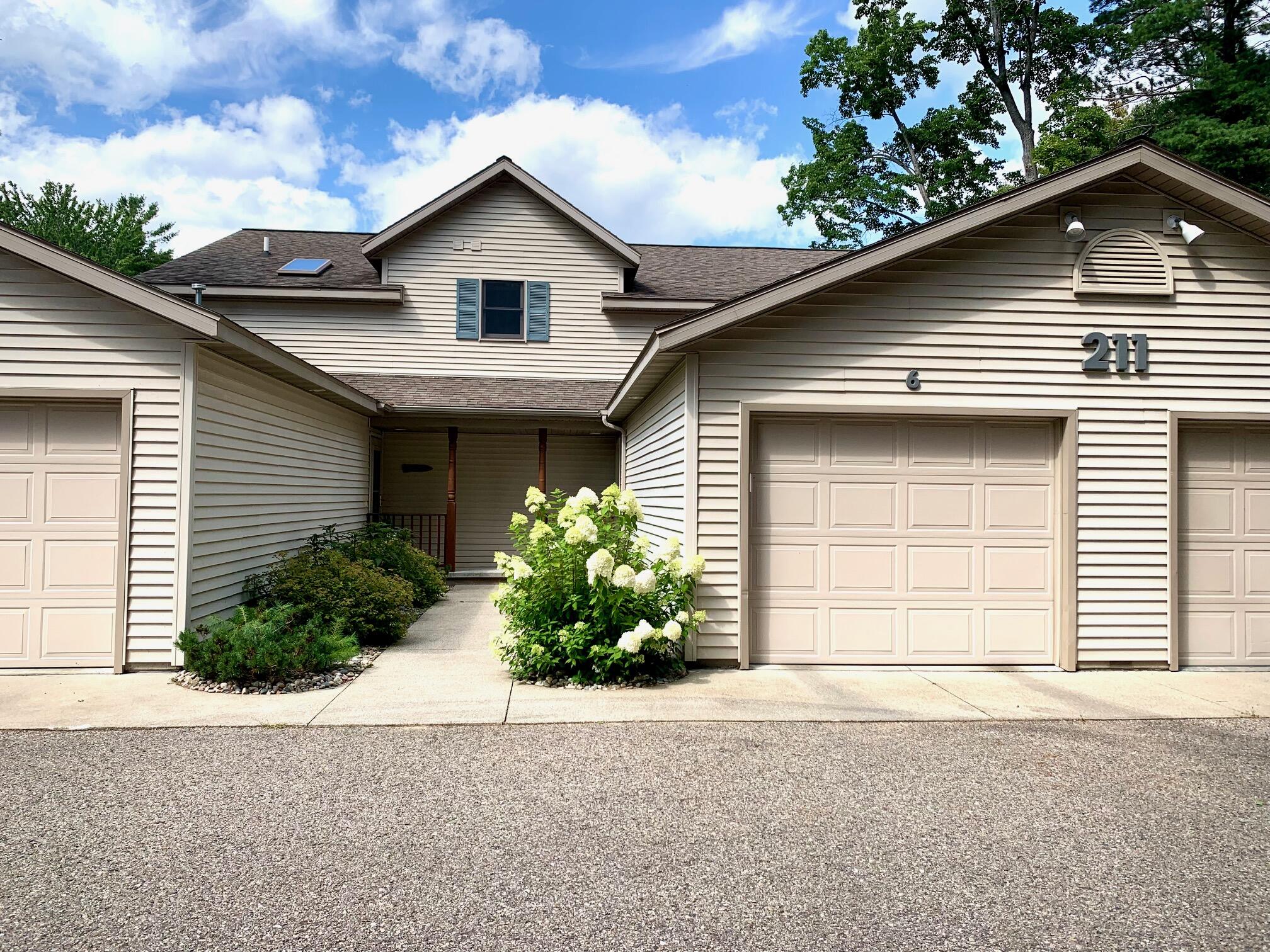 211 White Deer Trail, #6