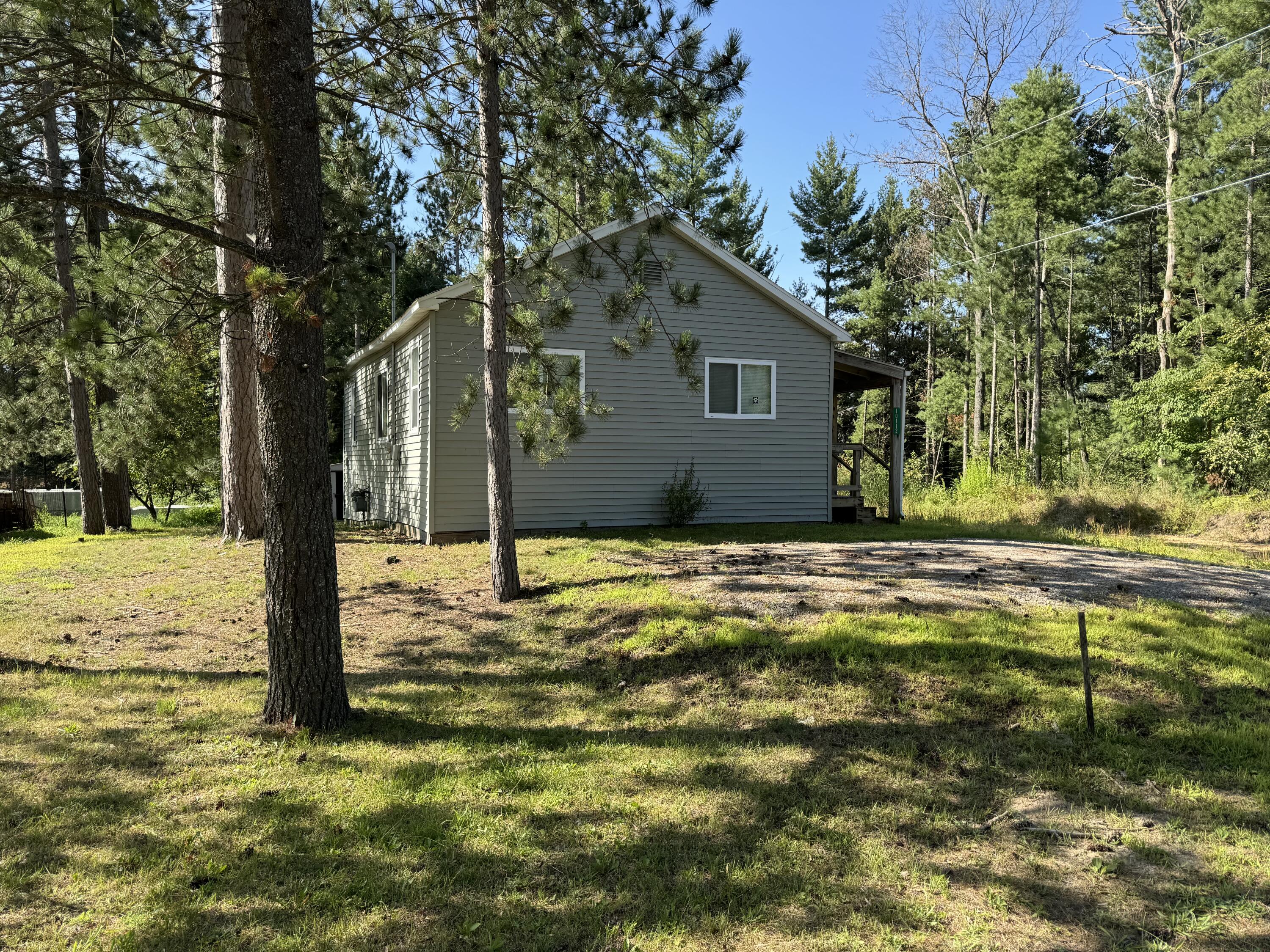 10112 Legion Drive, St. Helen