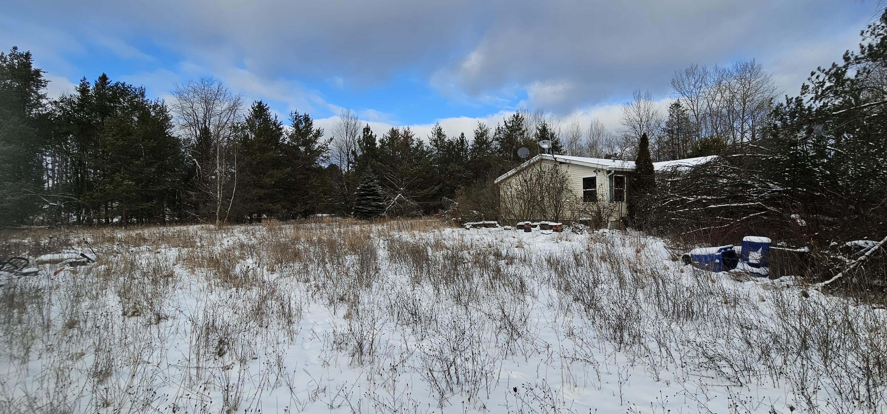 11072 Strawberry Avenue