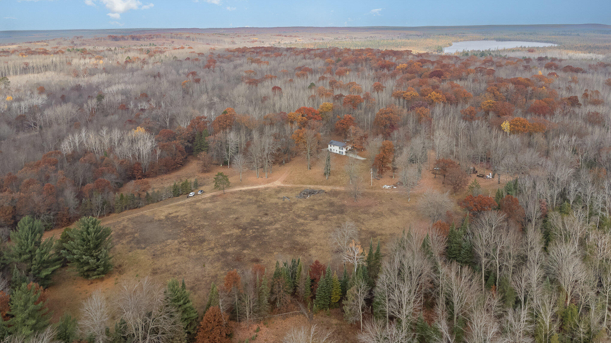 1940 N Third Lake Road, St. Helen