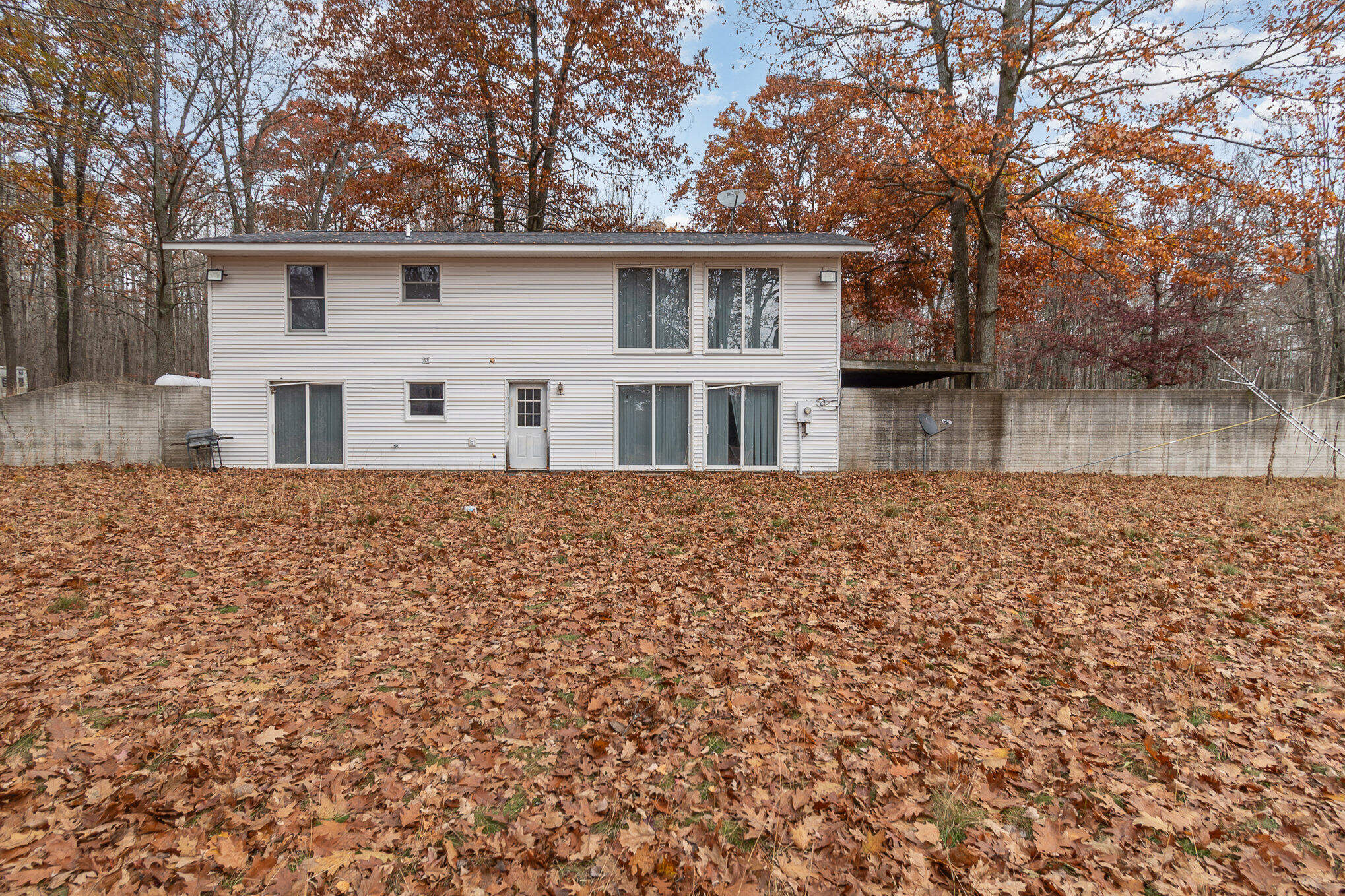1940 N Third Lake Road, St. Helen