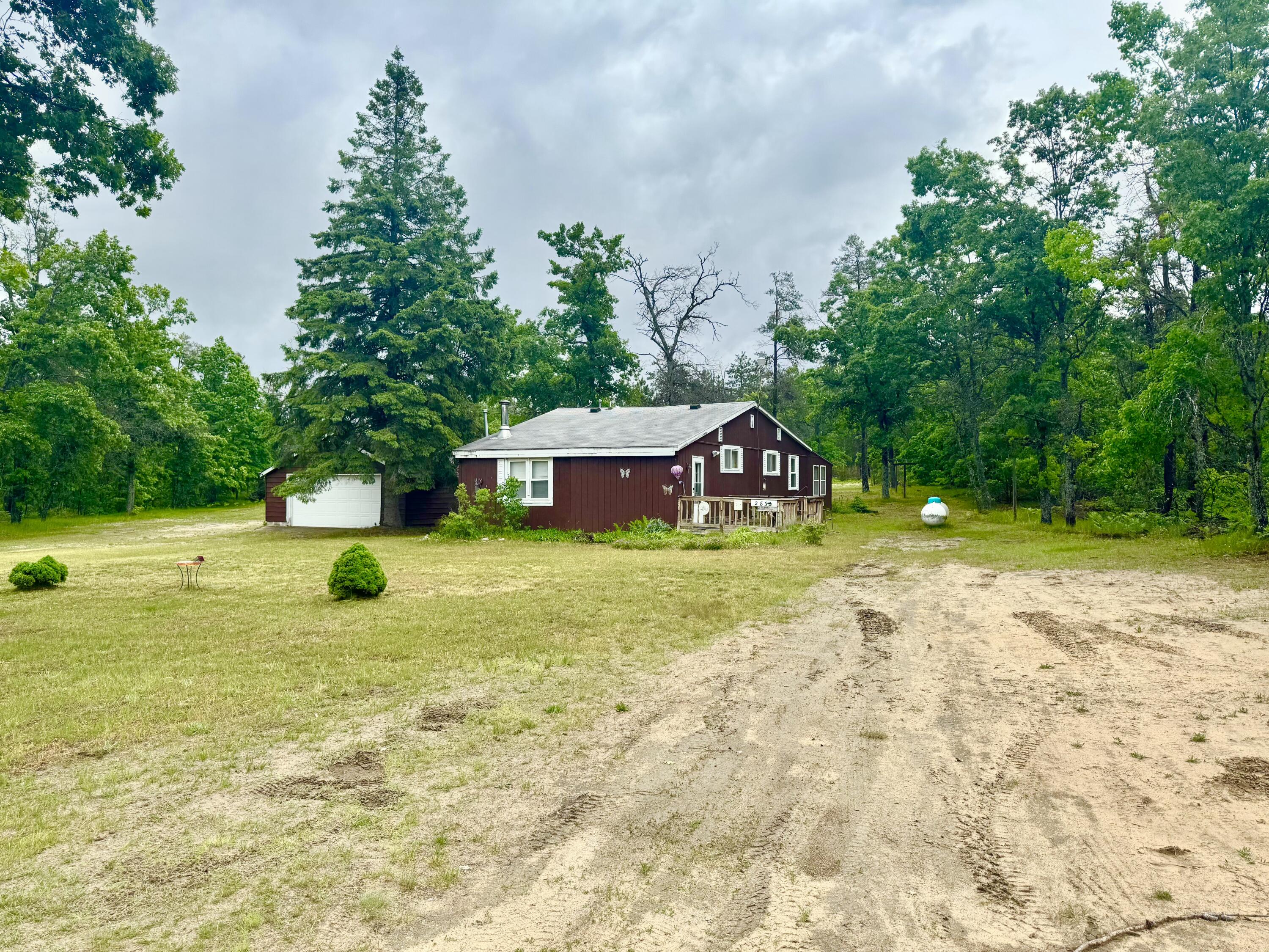 2833 S Horseshoe Trail