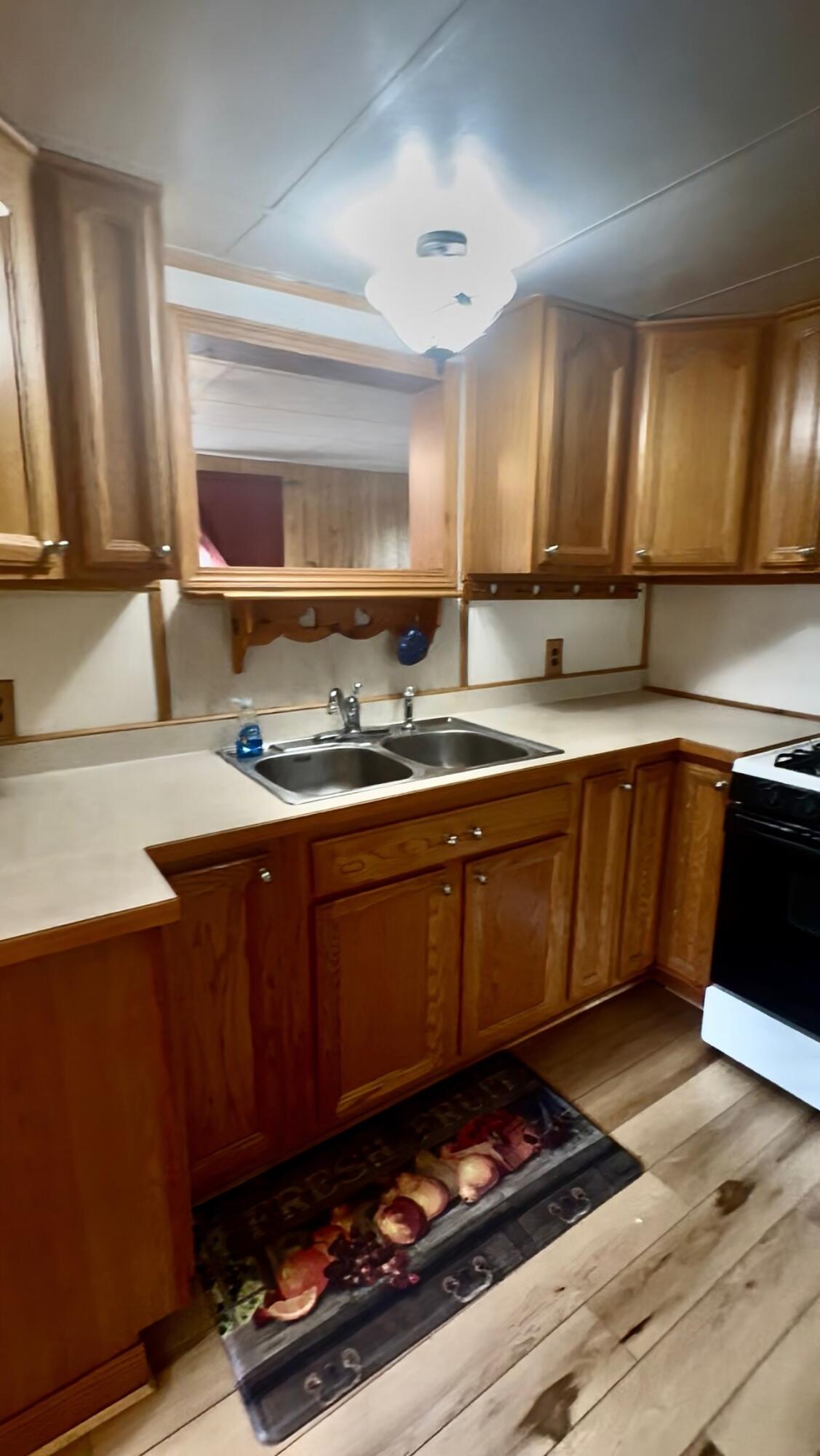 2833 S Horseshoe Trail