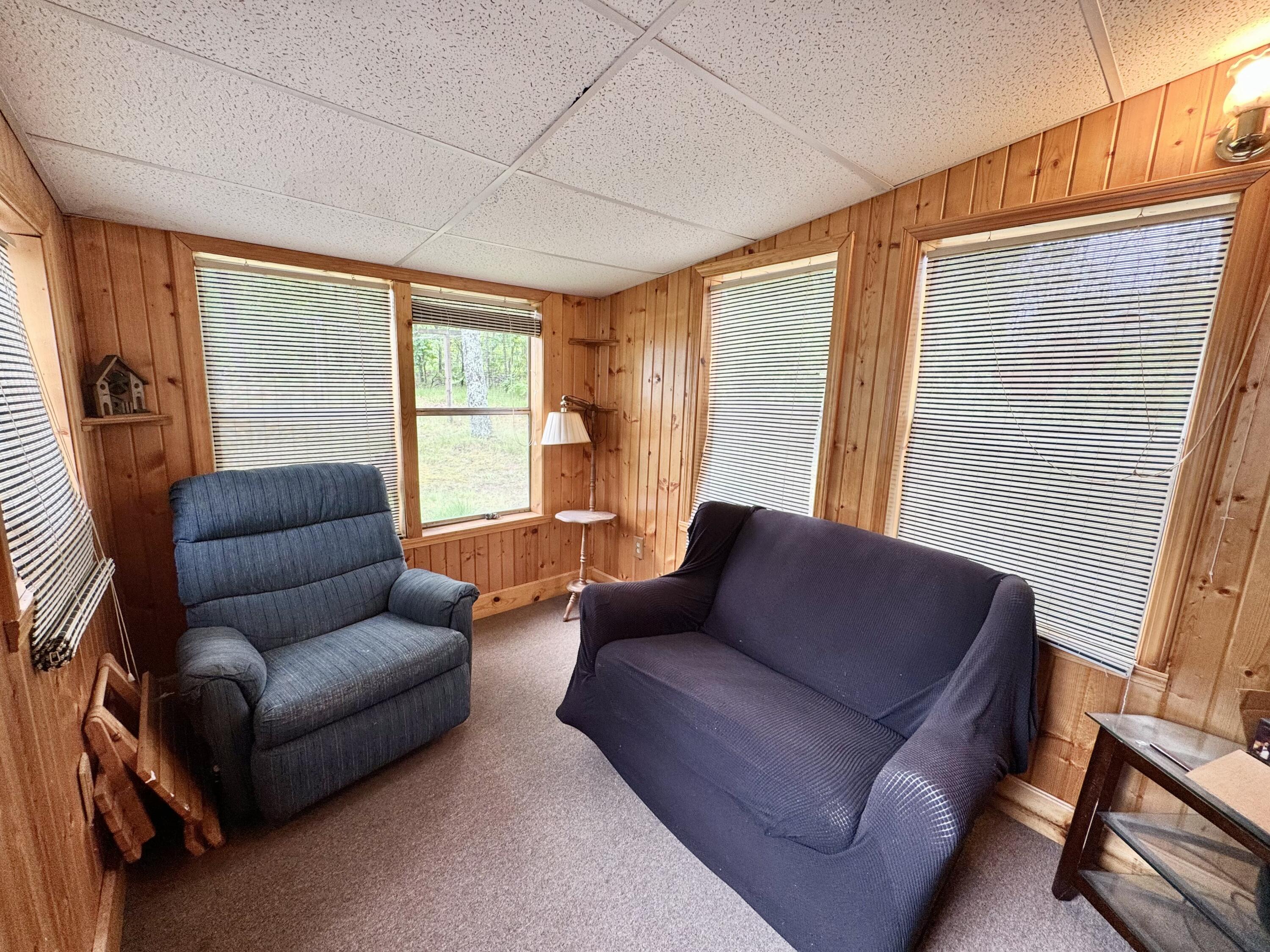 2833 S Horseshoe Trail