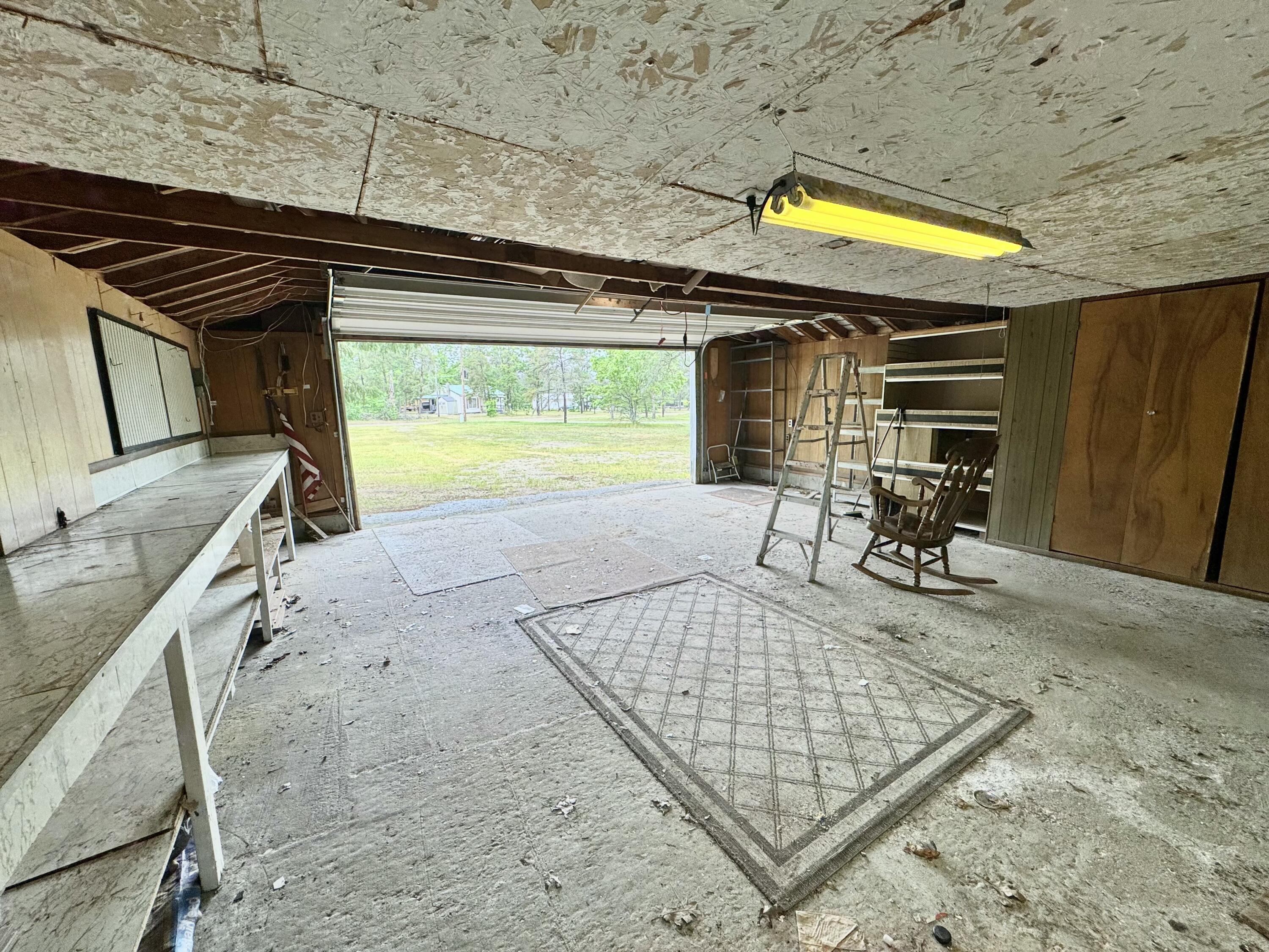 2833 S Horseshoe Trail