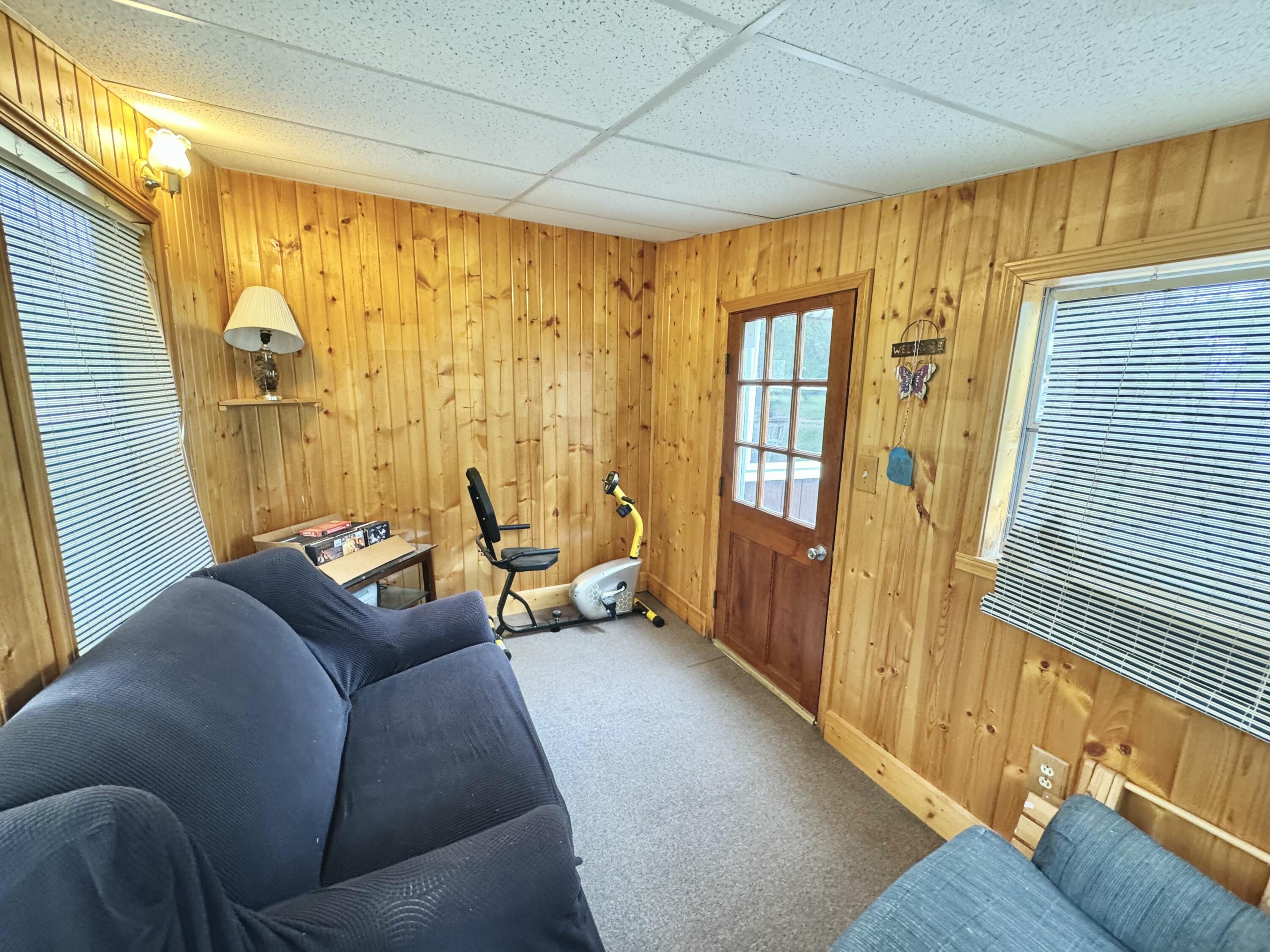 2833 S Horseshoe Trail