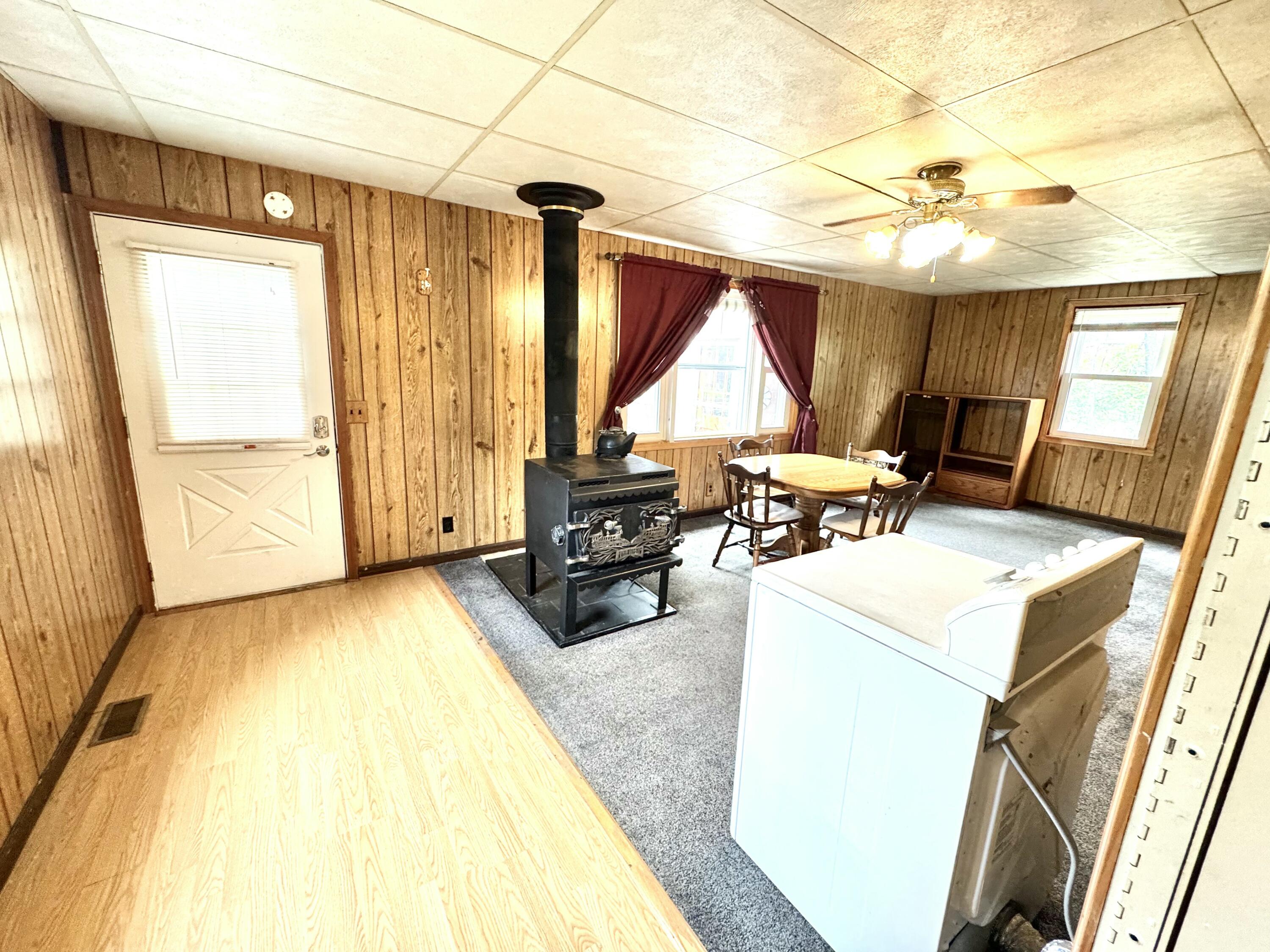 2833 S Horseshoe Trail