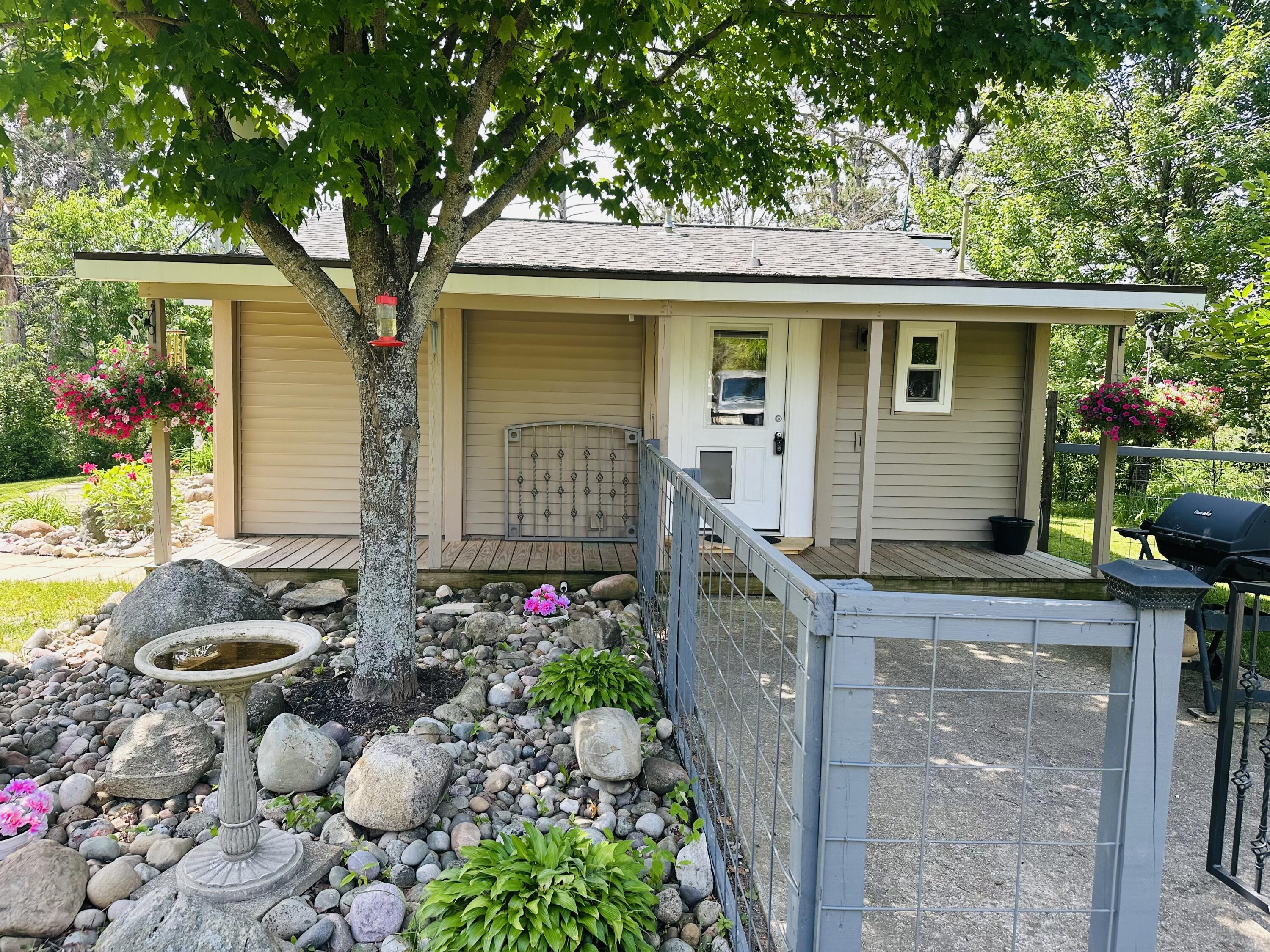 4910 Sleepy Hollow Court