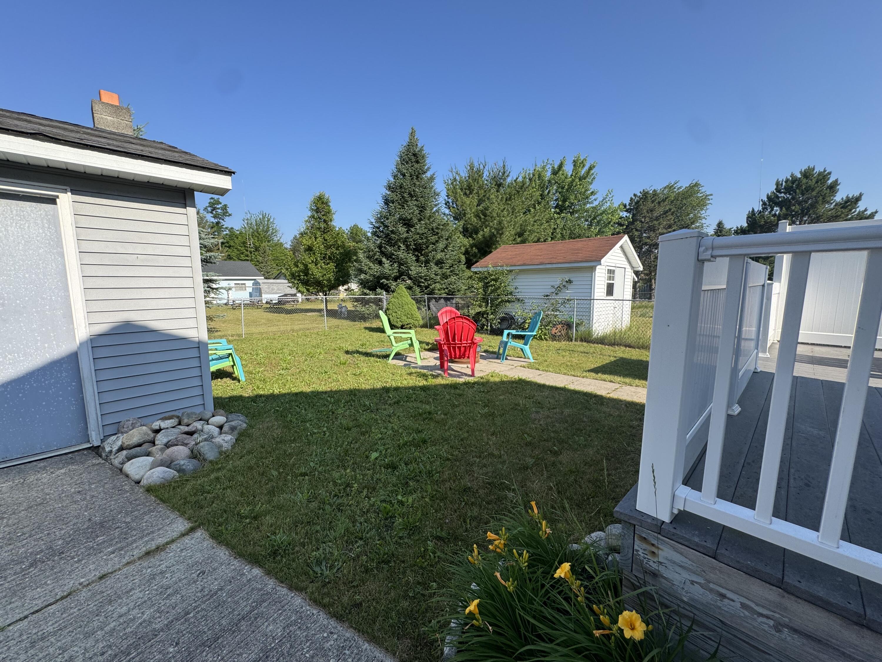9875 Lee Road, St. Helen