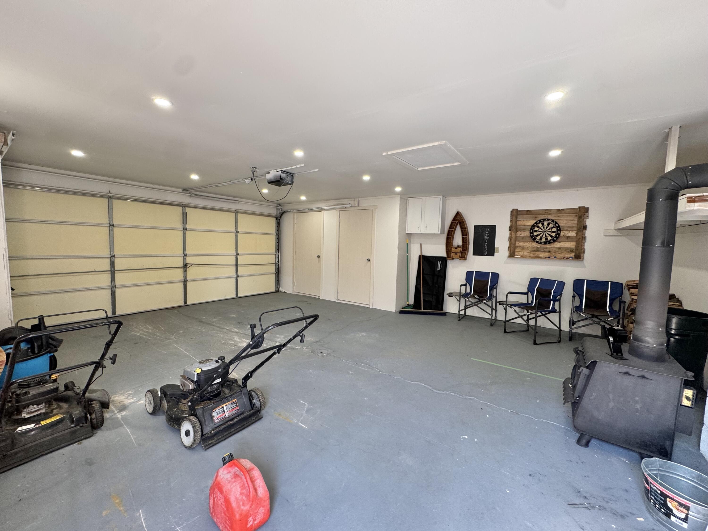 9875 Lee Road, St. Helen