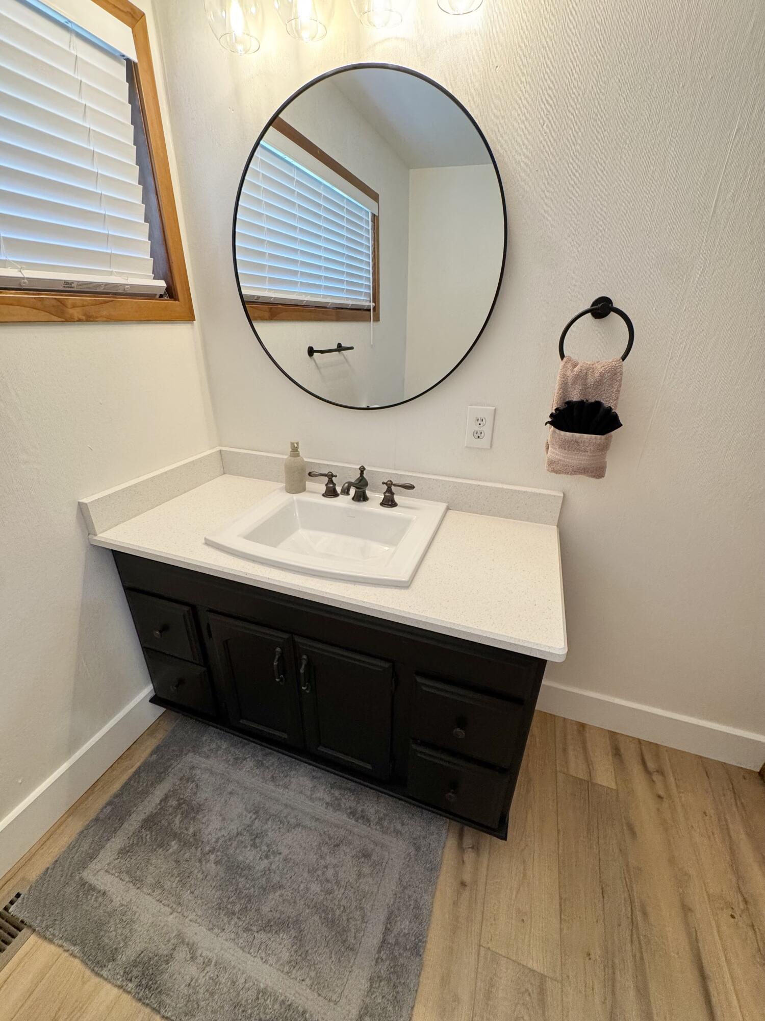 9875 Lee Road, St. Helen