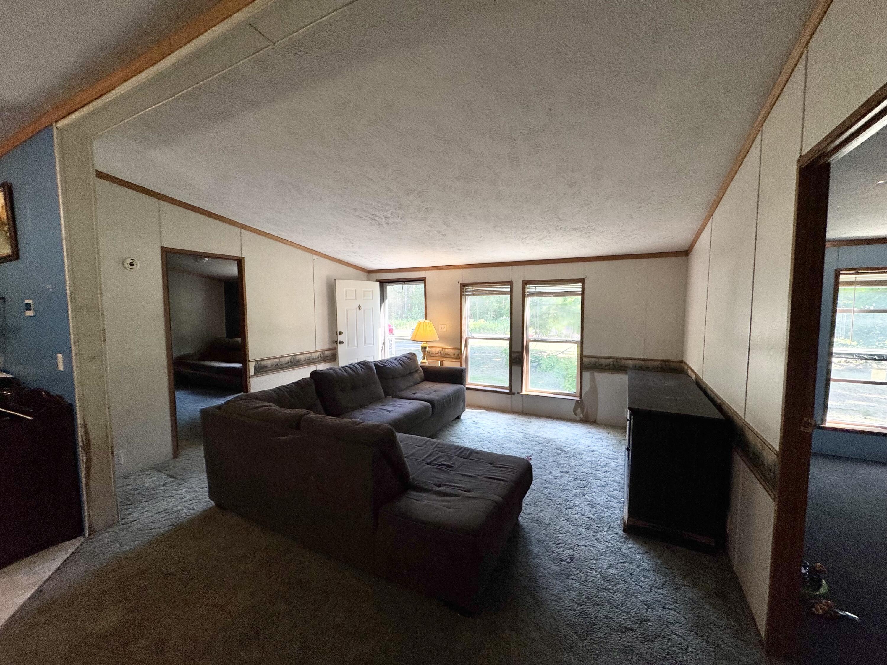 9942 Wayland Drive